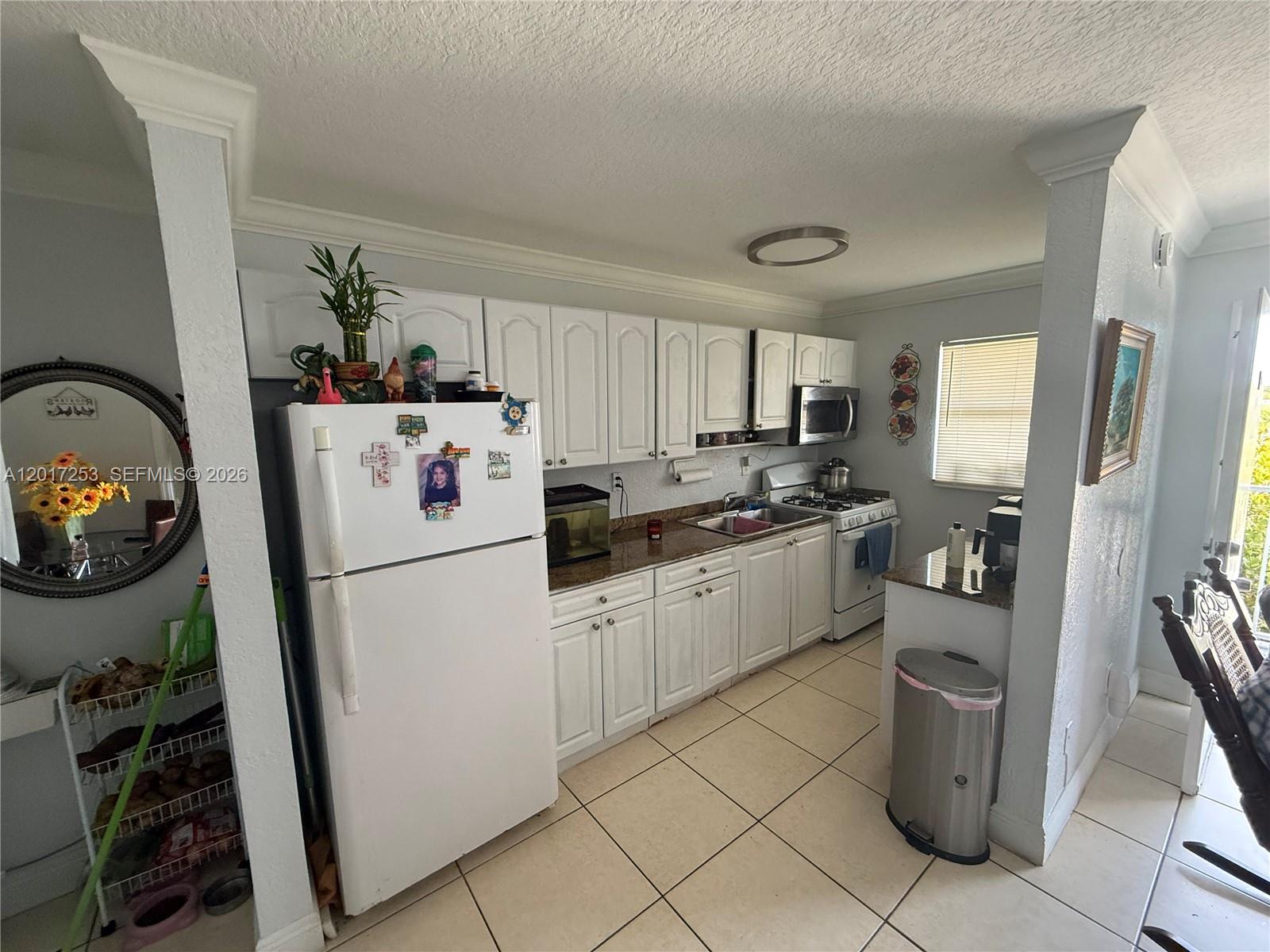 7101 SW 89th Ct #305 Miami, FL 33173