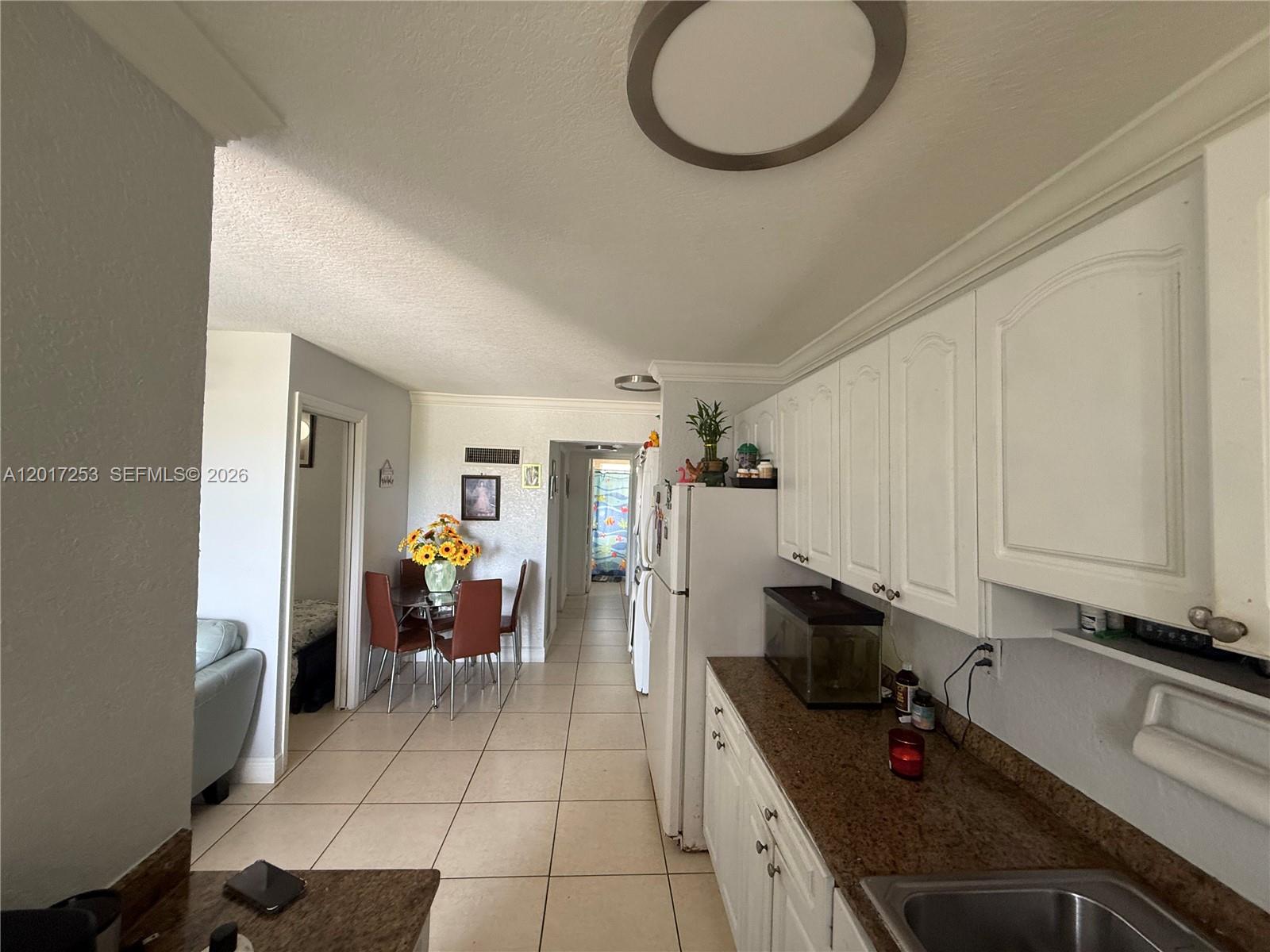 7101 SW 89th Ct #305 Miami, FL 33173