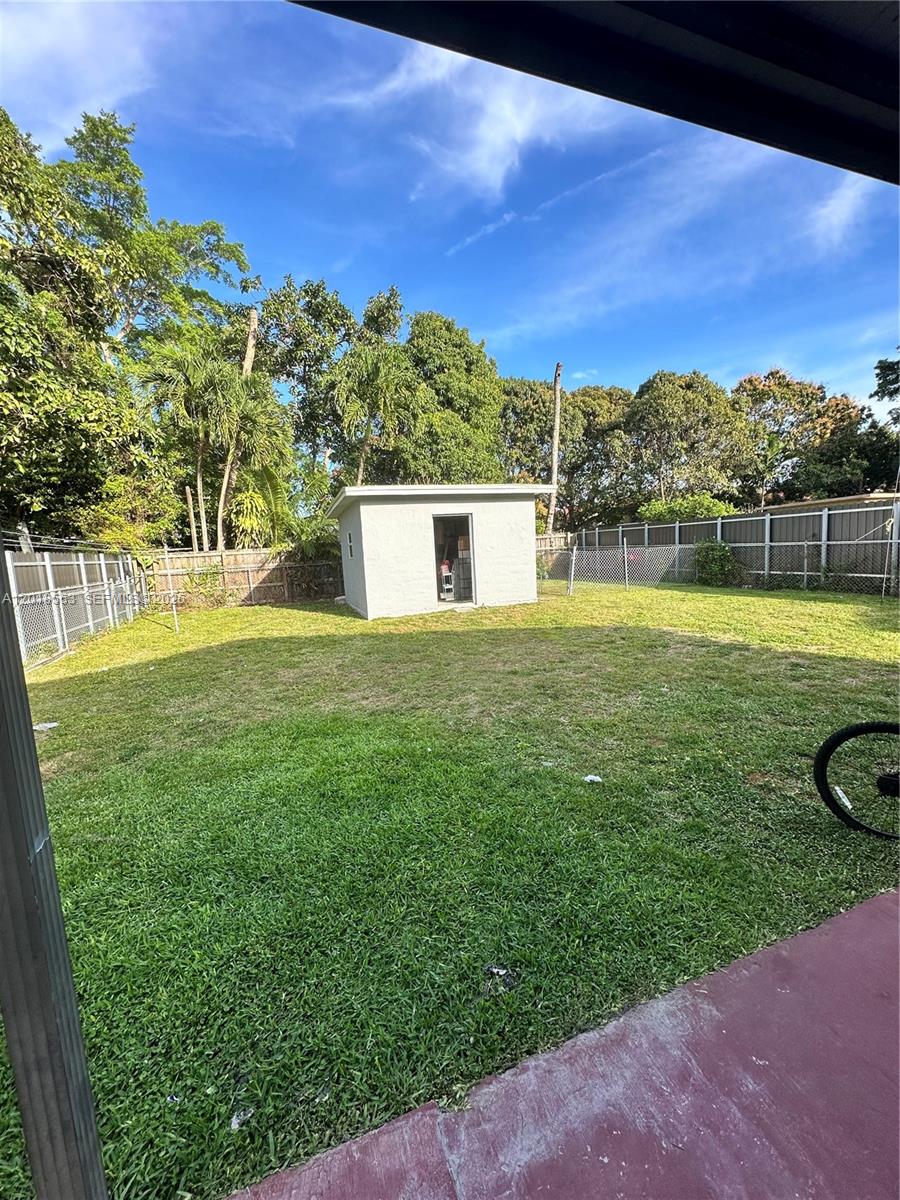 111 SW 31st Ct Miami, FL 33135
