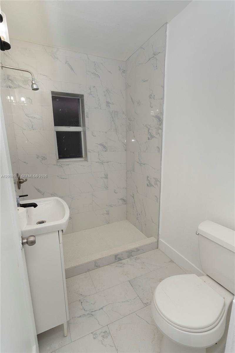 111 SW 31st Ct Miami, FL 33135