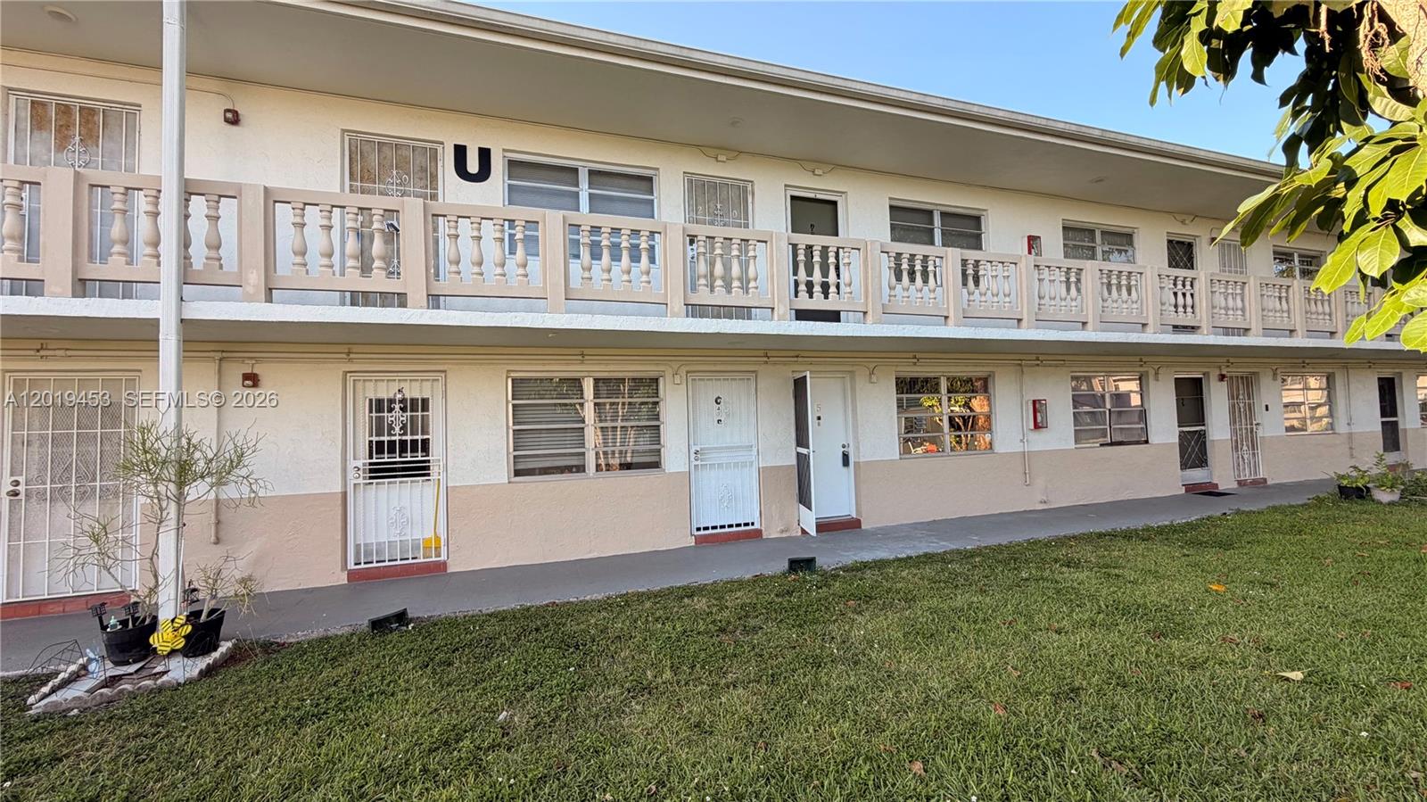 20230 NE 2nd Ave #U5