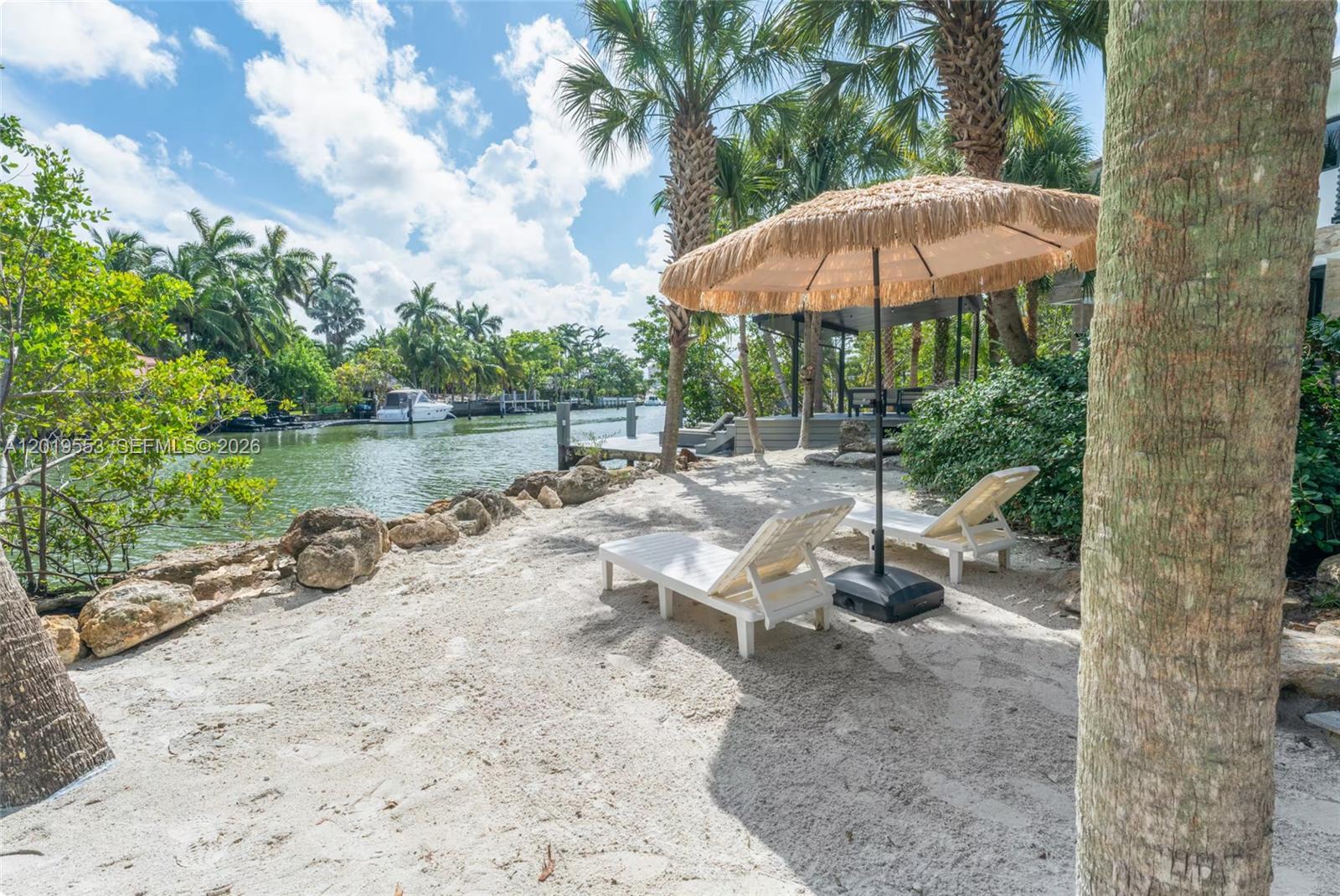 994-990 NE 78th Miami, FL 33138