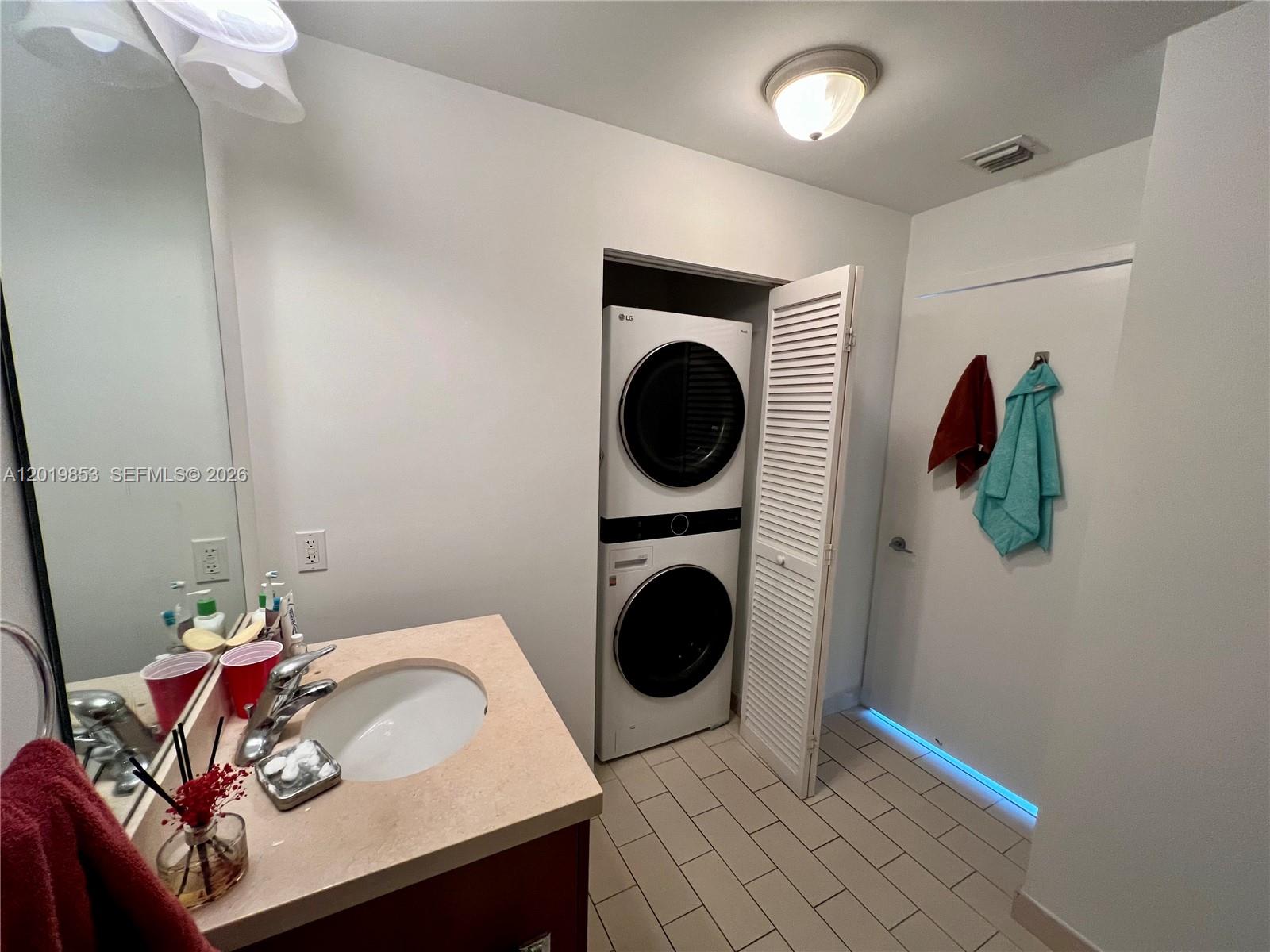 image Axis on Brickell South17