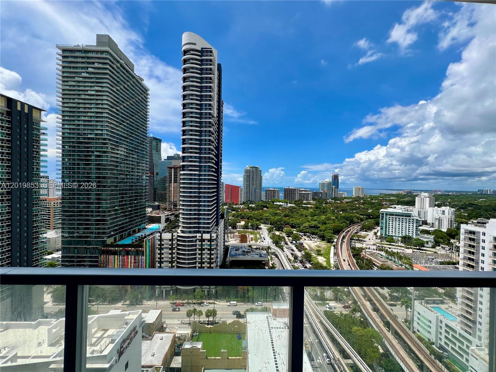 image Axis on Brickell South20