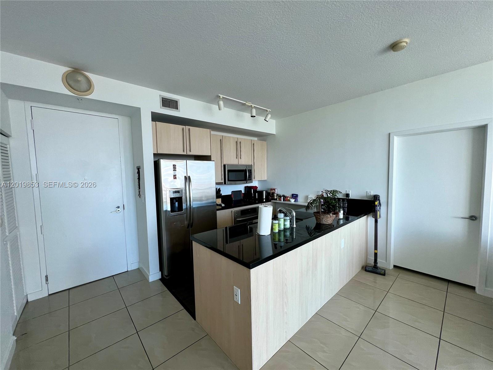 image Axis on Brickell South2