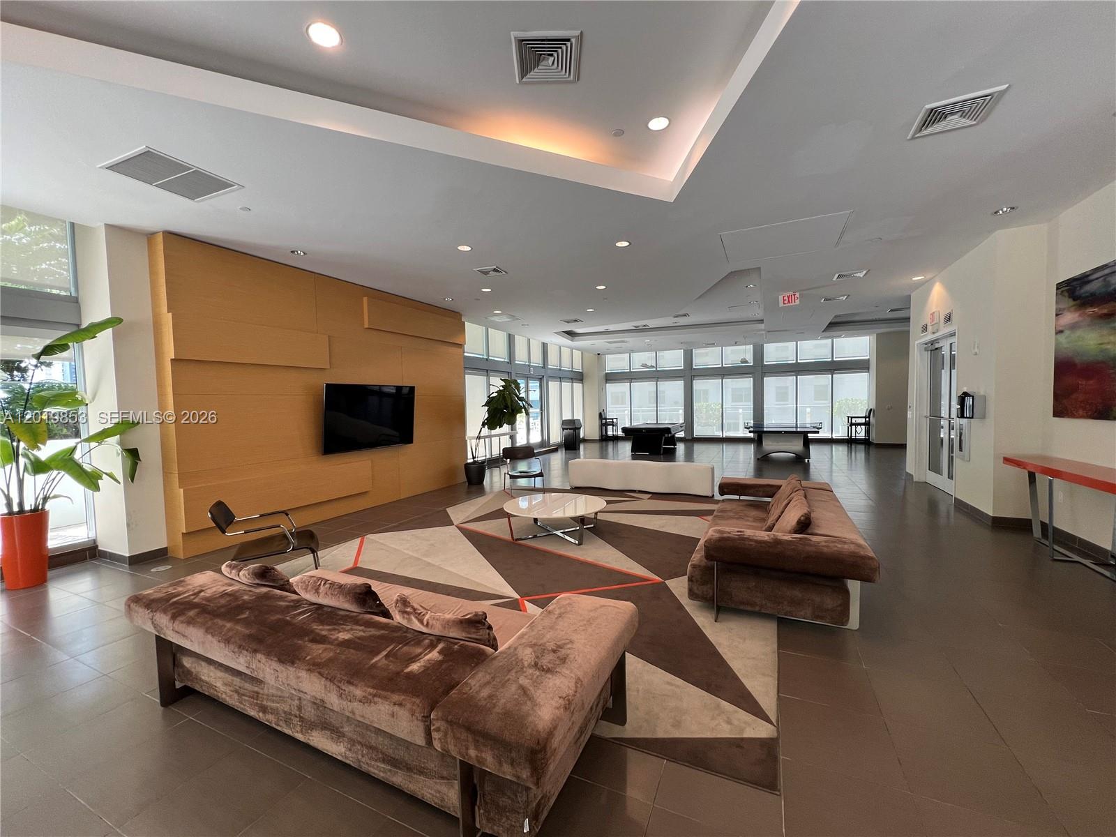 image Axis on Brickell South30