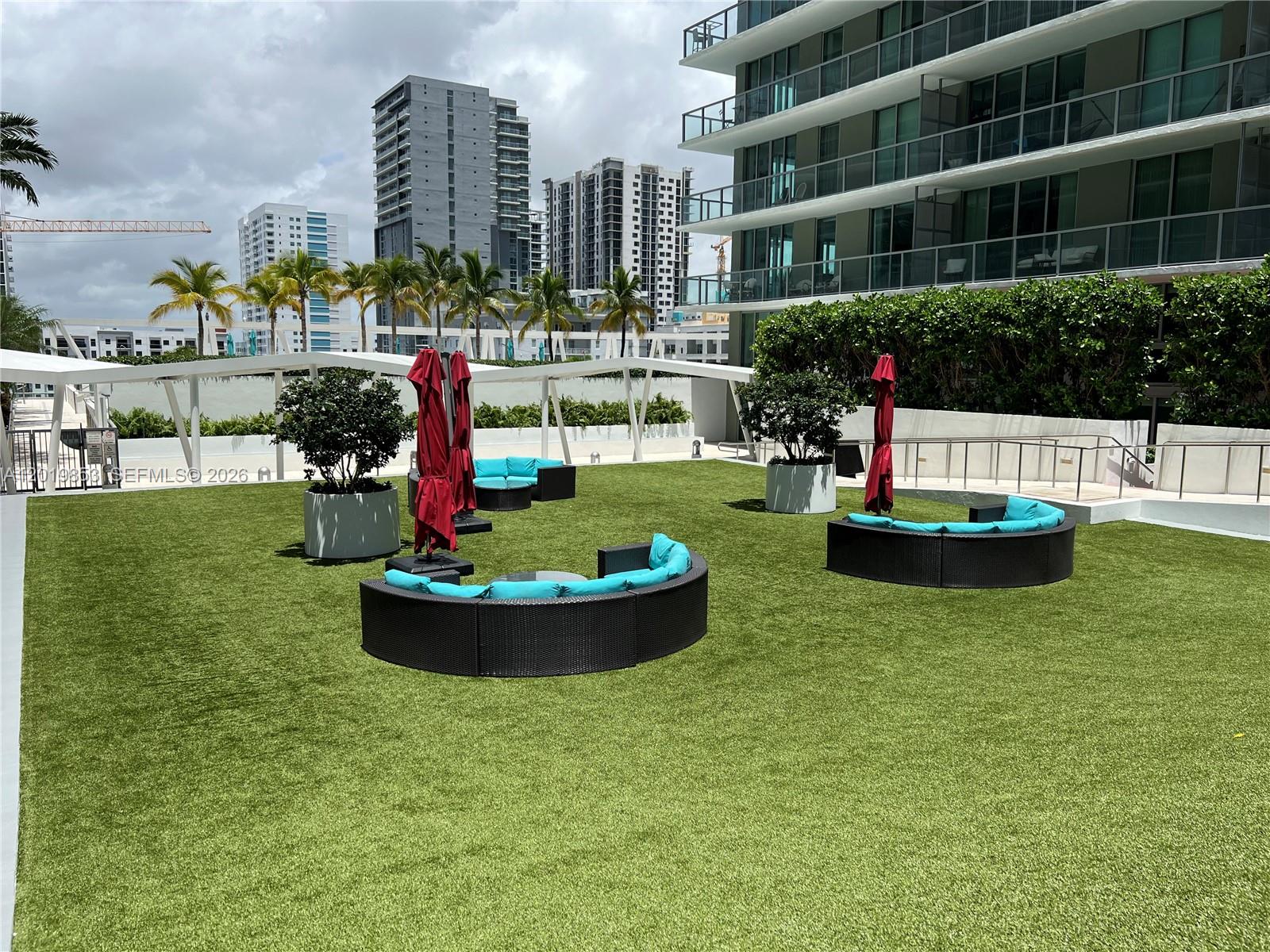 image Axis on Brickell South33