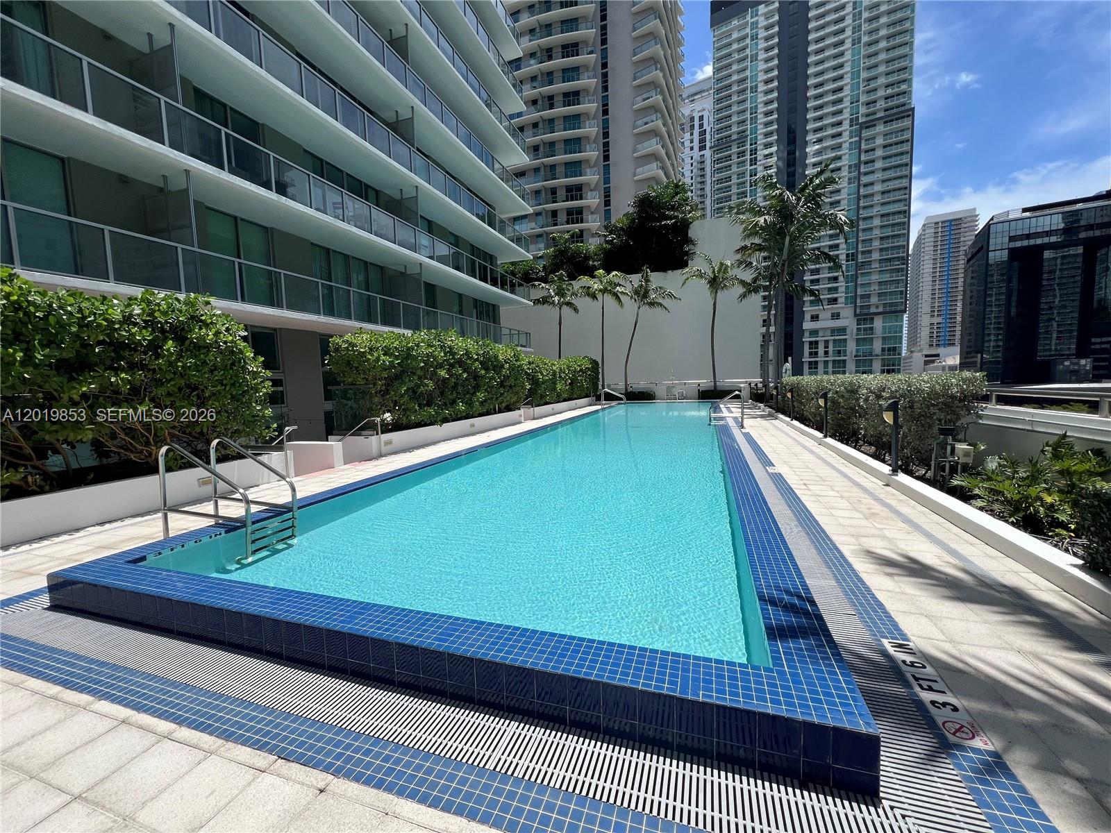 image Axis on Brickell South35