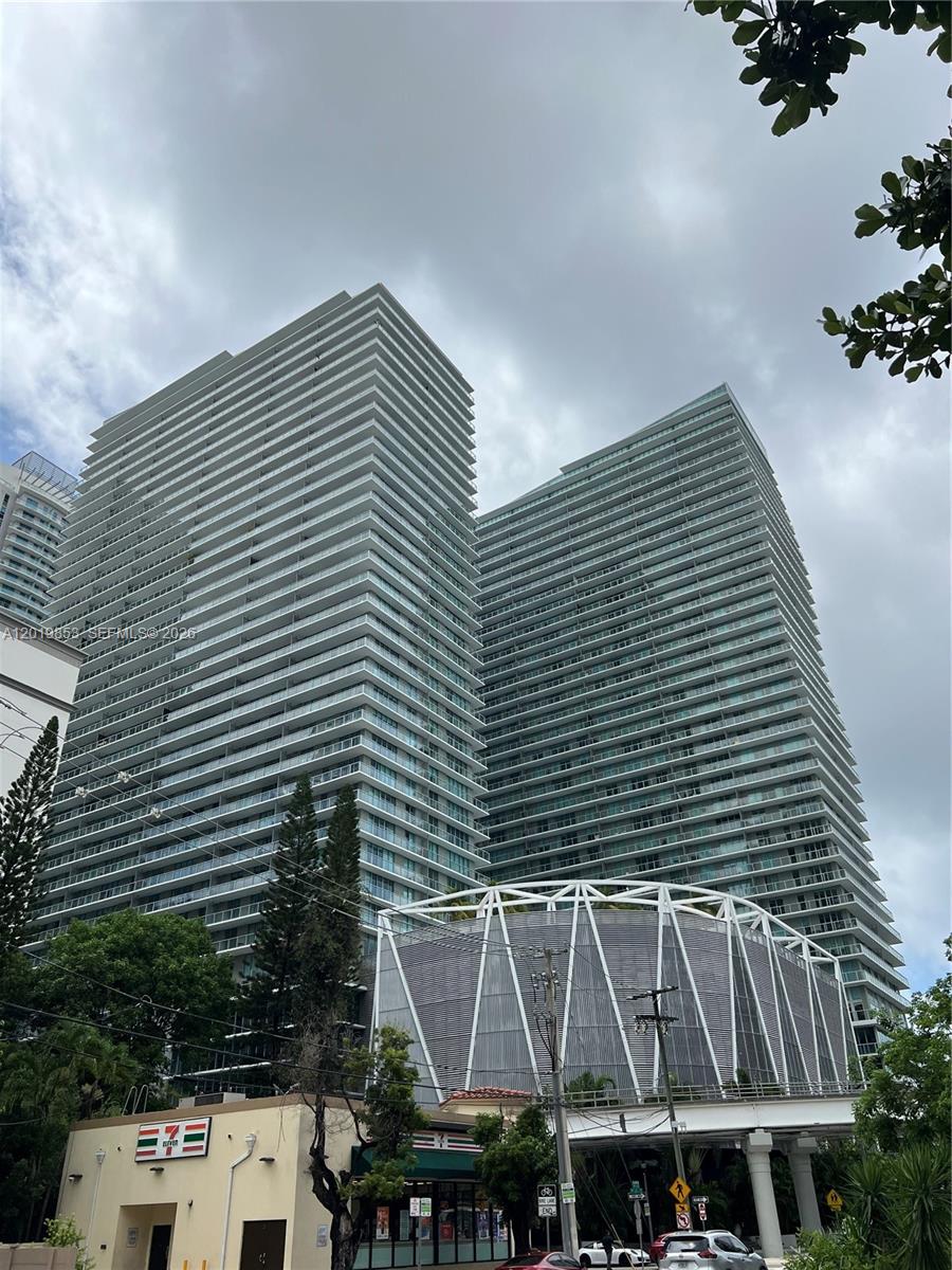 image Axis on Brickell South43