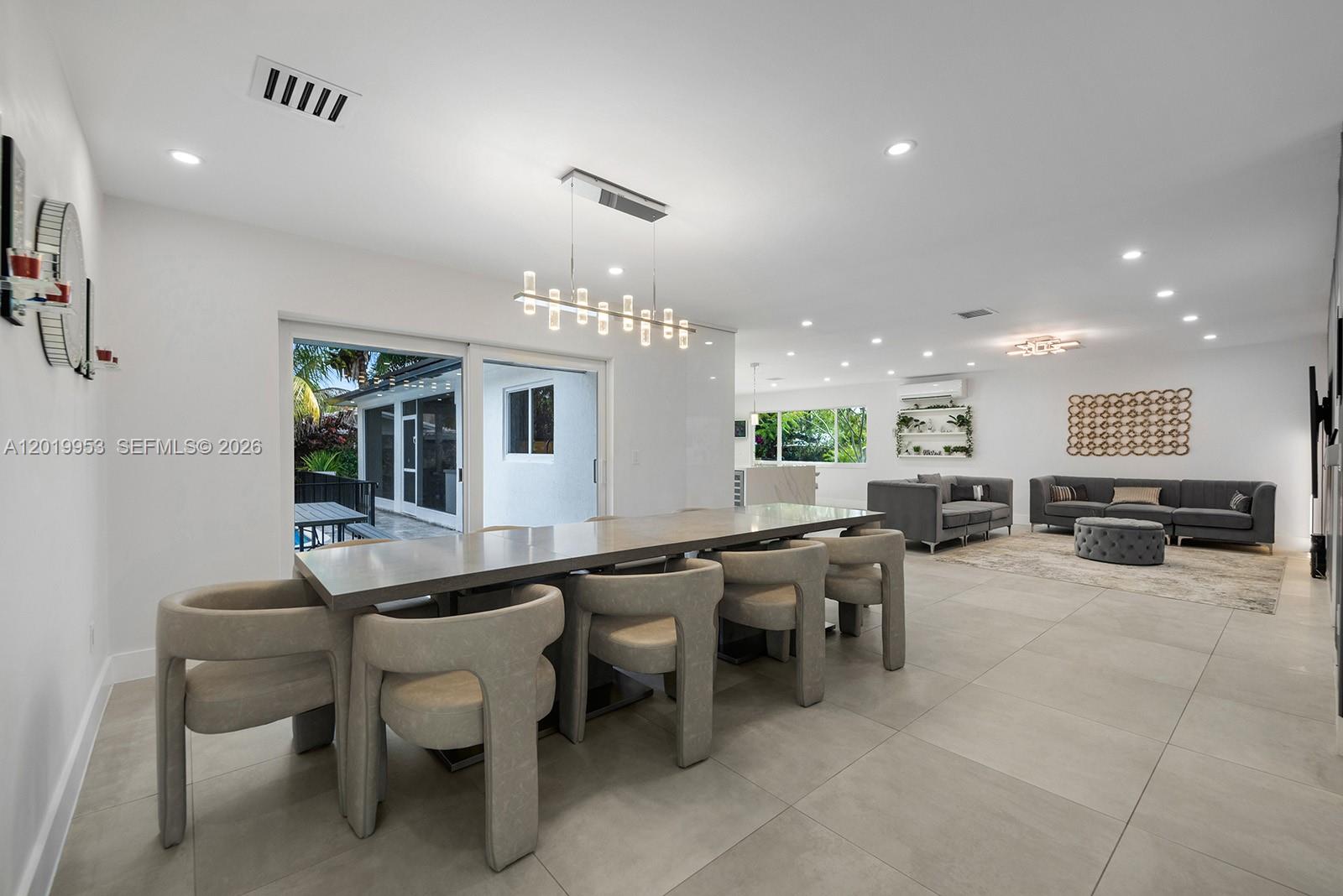 600 NE 4th St Pompano Beach, FL 33060