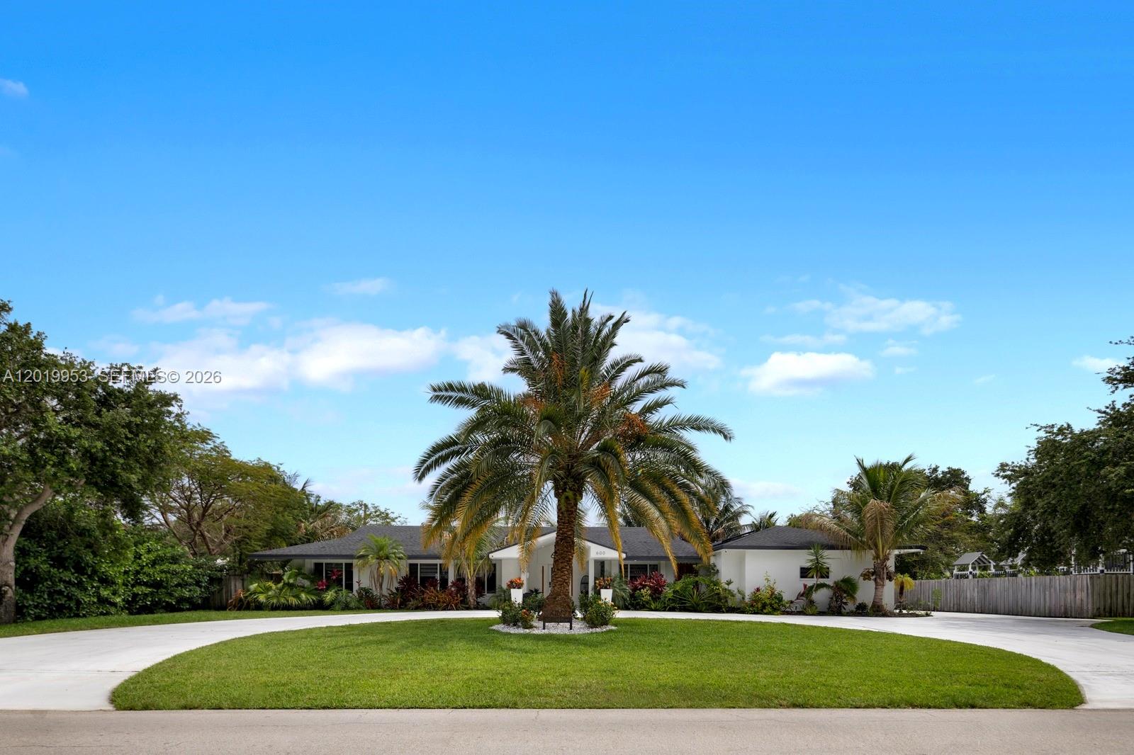 600 NE 4th St Pompano Beach, FL 33060