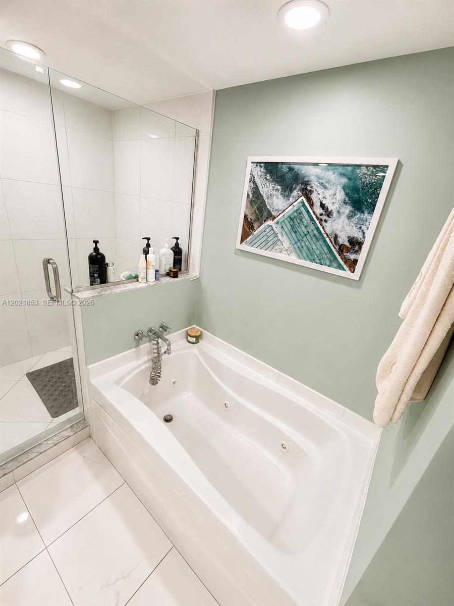 image 500 Brickell West7