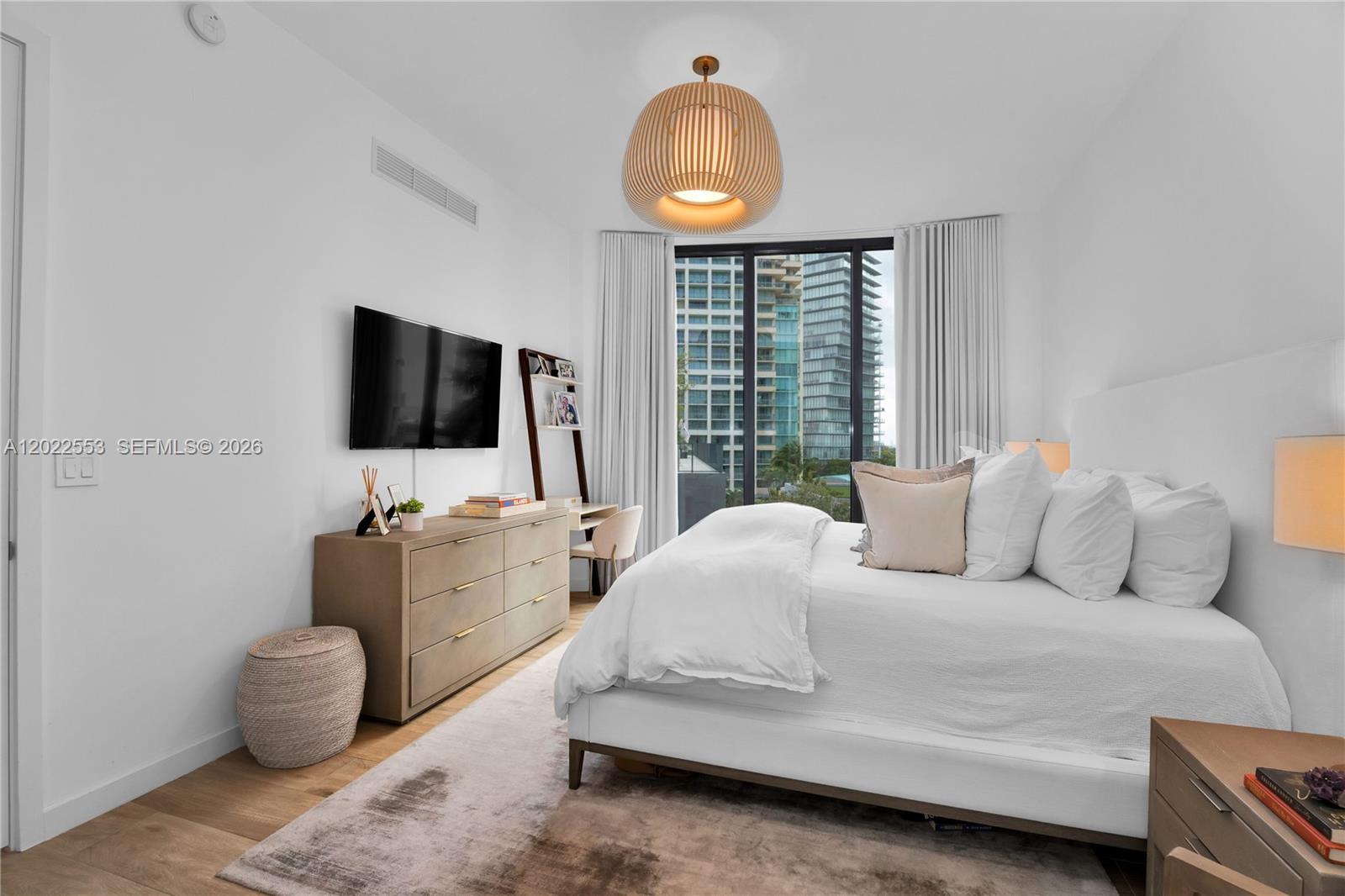 2831 S Bayshore Dr #705 Miami, FL 33133