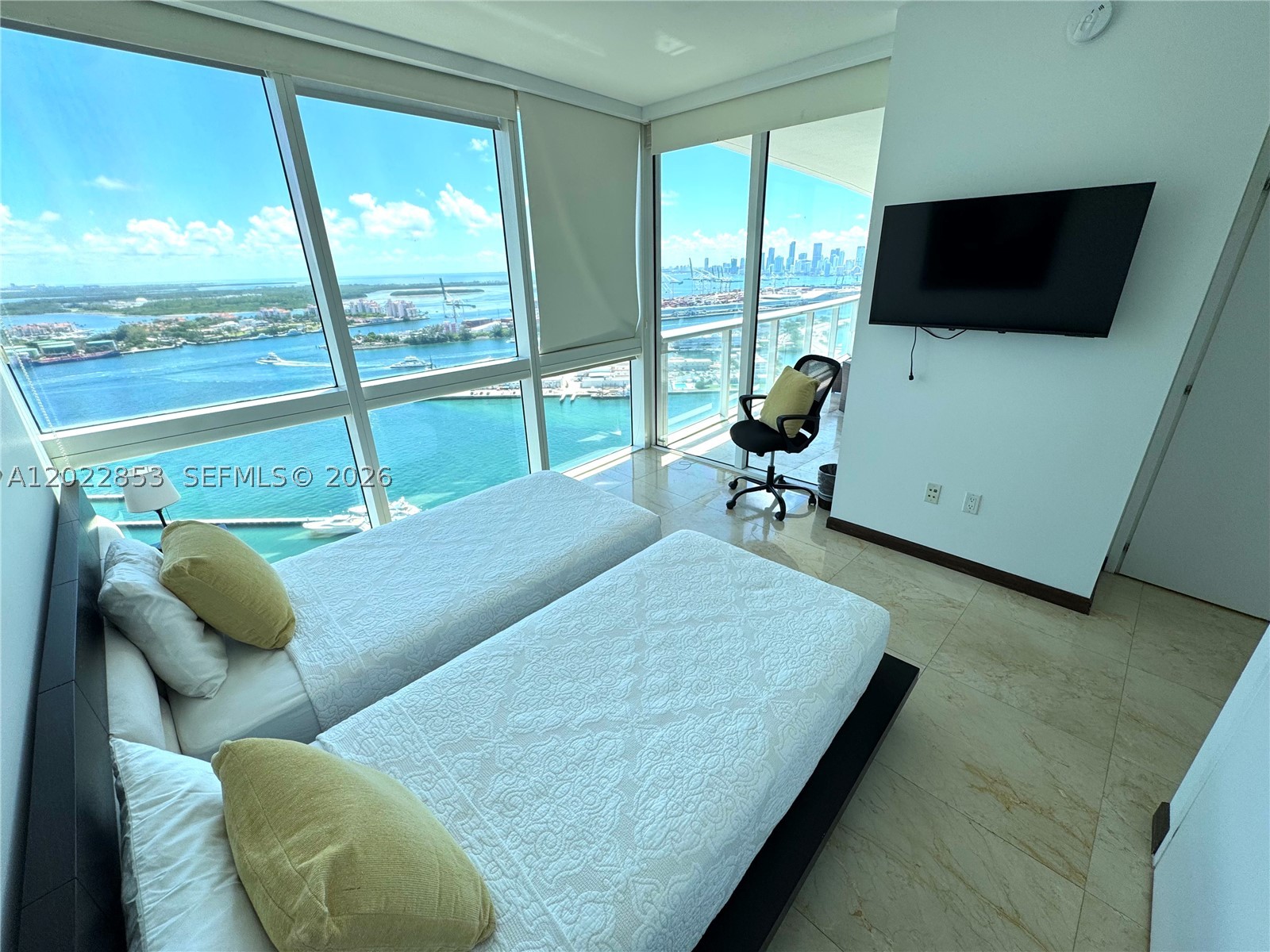 450 Alton Rd #3505 Miami Beach, FL 33139