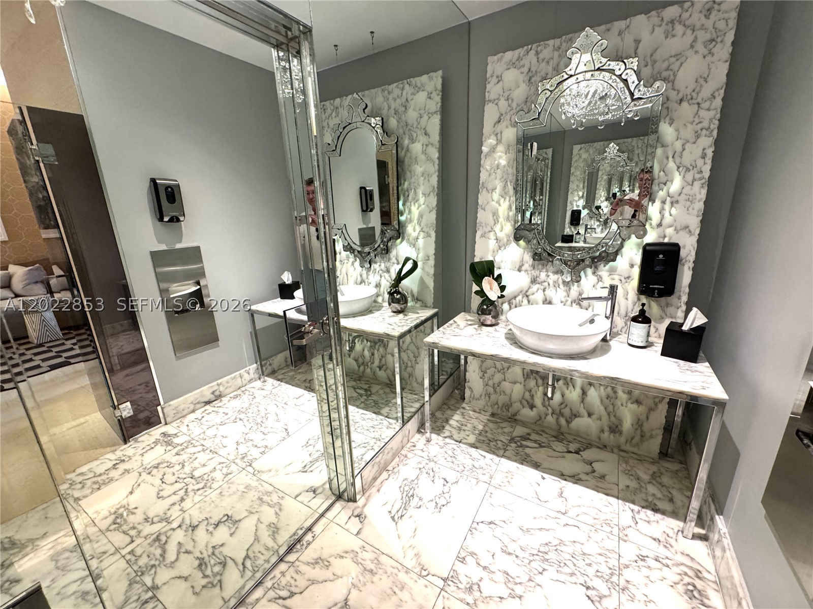 450 Alton Rd #3505 Miami Beach, FL 33139
