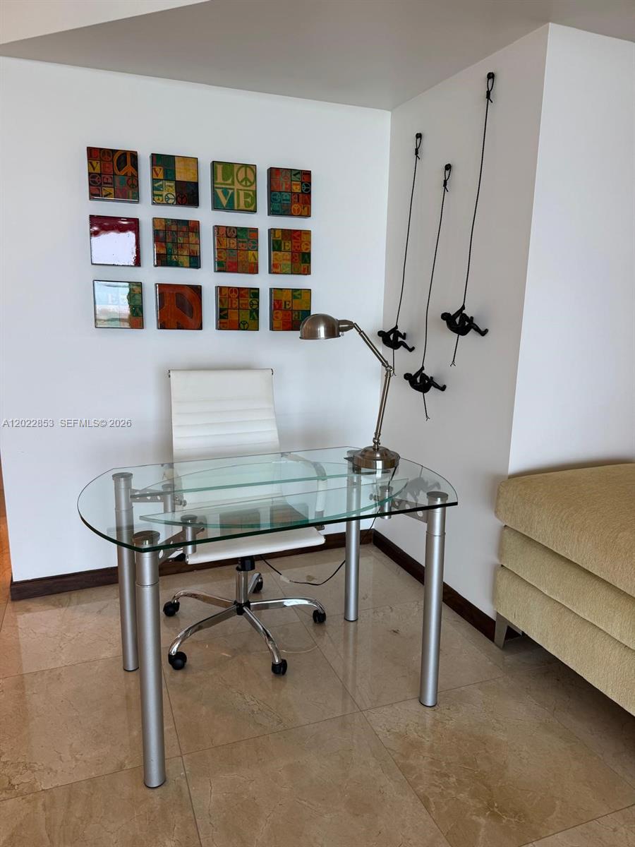 450 Alton Rd #3505 Miami Beach, FL 33139