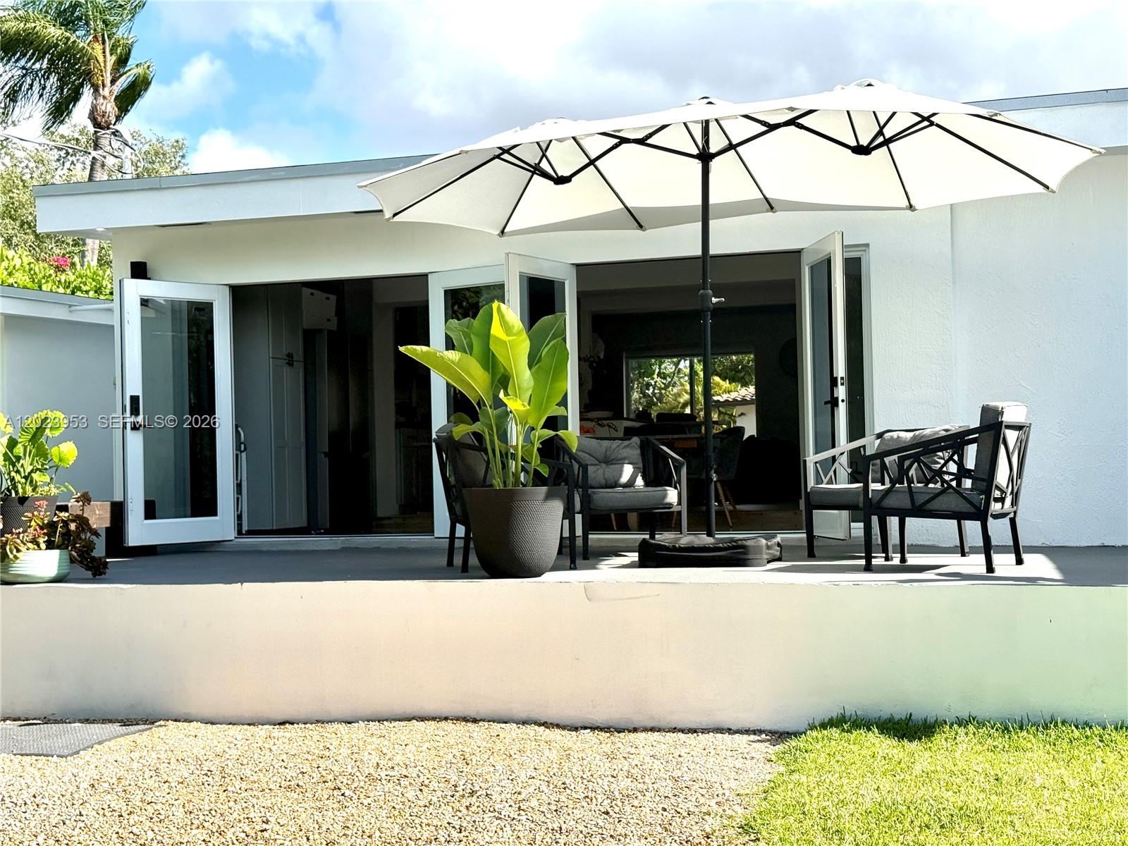 3280 SW 16th Ter Miami, FL 33145