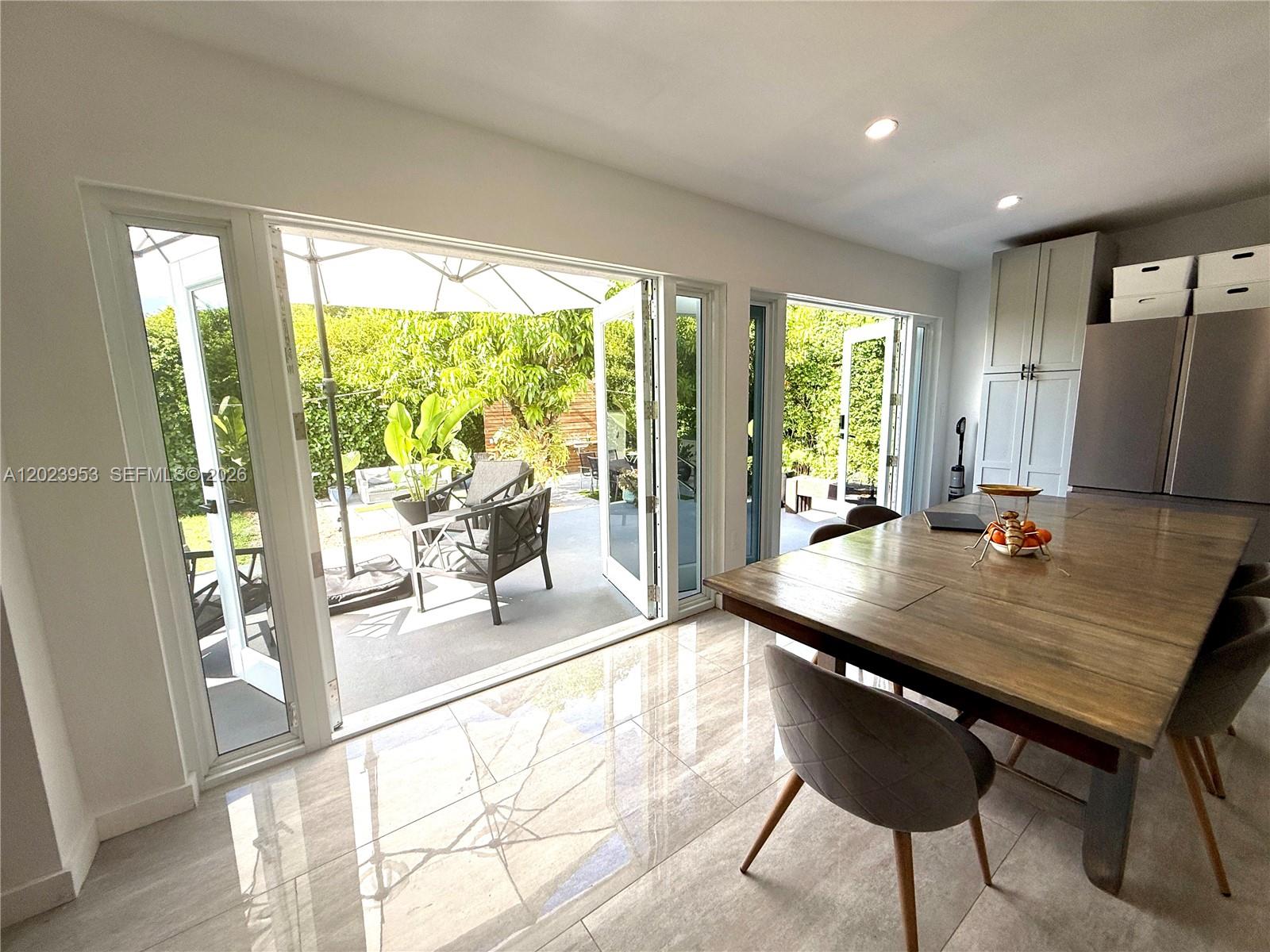 3280 SW 16th Ter Miami, FL 33145