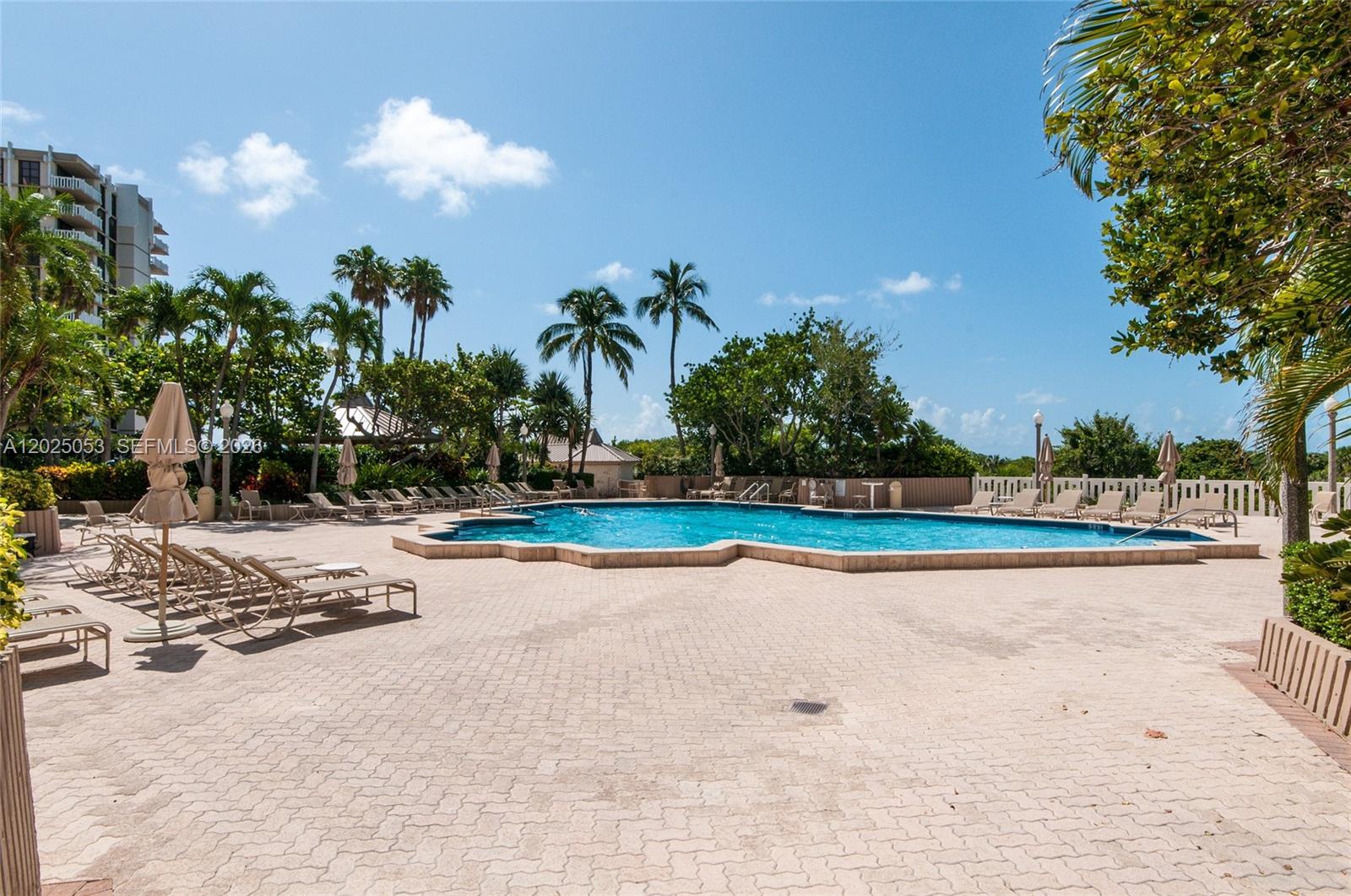 image Towers of Key Biscayne37