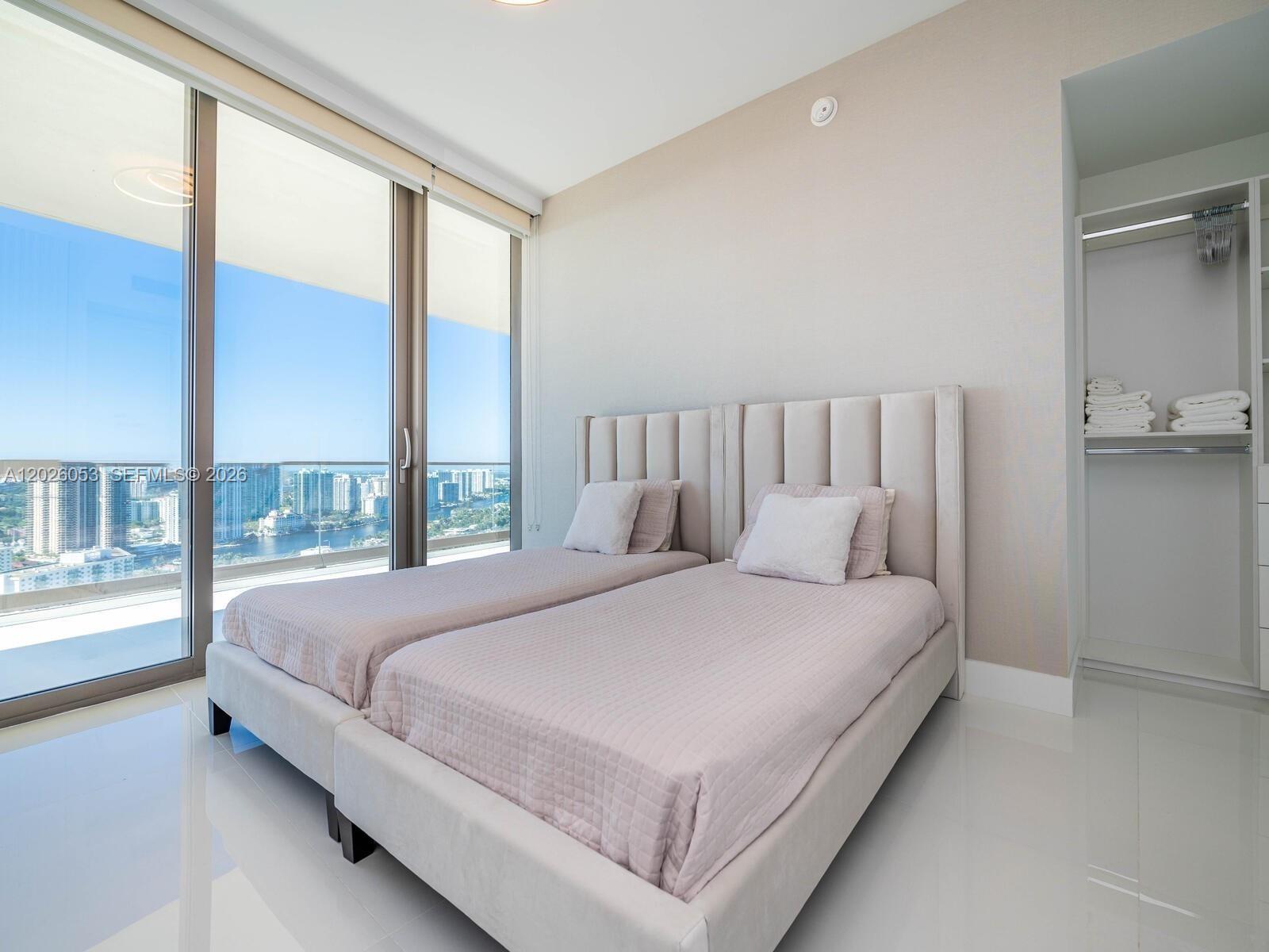 18975 Collins Ave #3105 Sunny Isles Beach, FL 33160