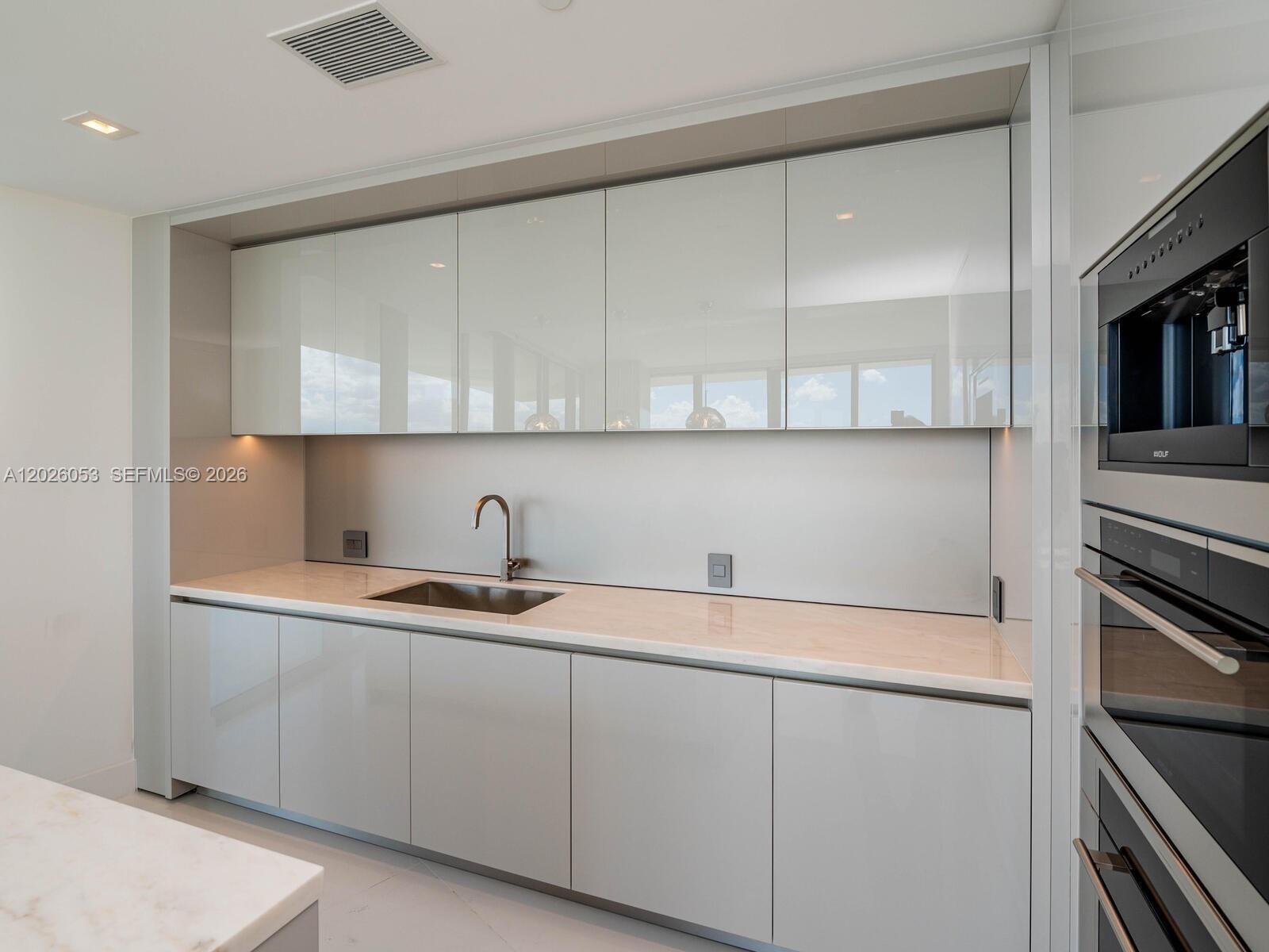 18975 Collins Ave #3105 Sunny Isles Beach, FL 33160