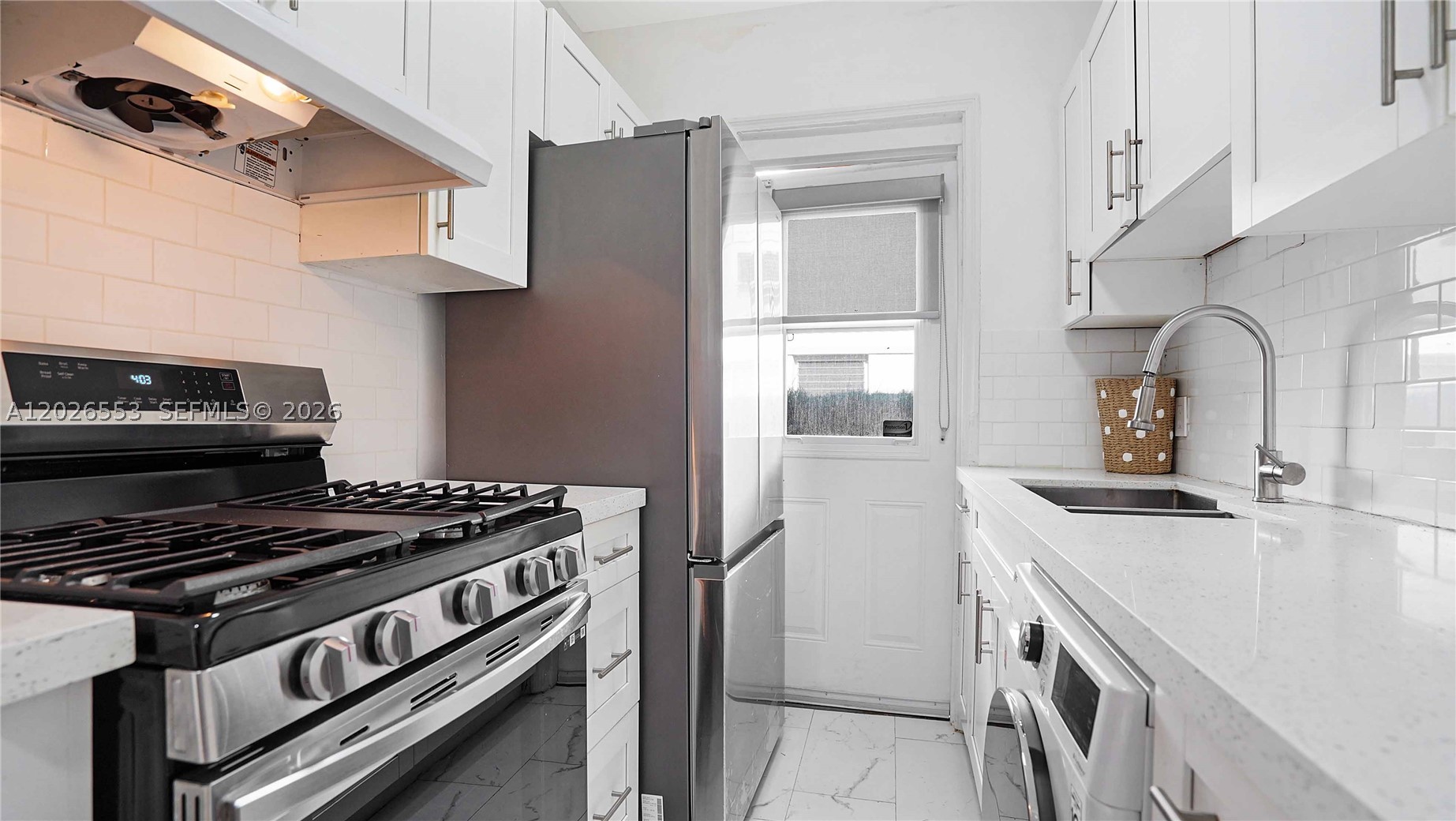 815 W 39th