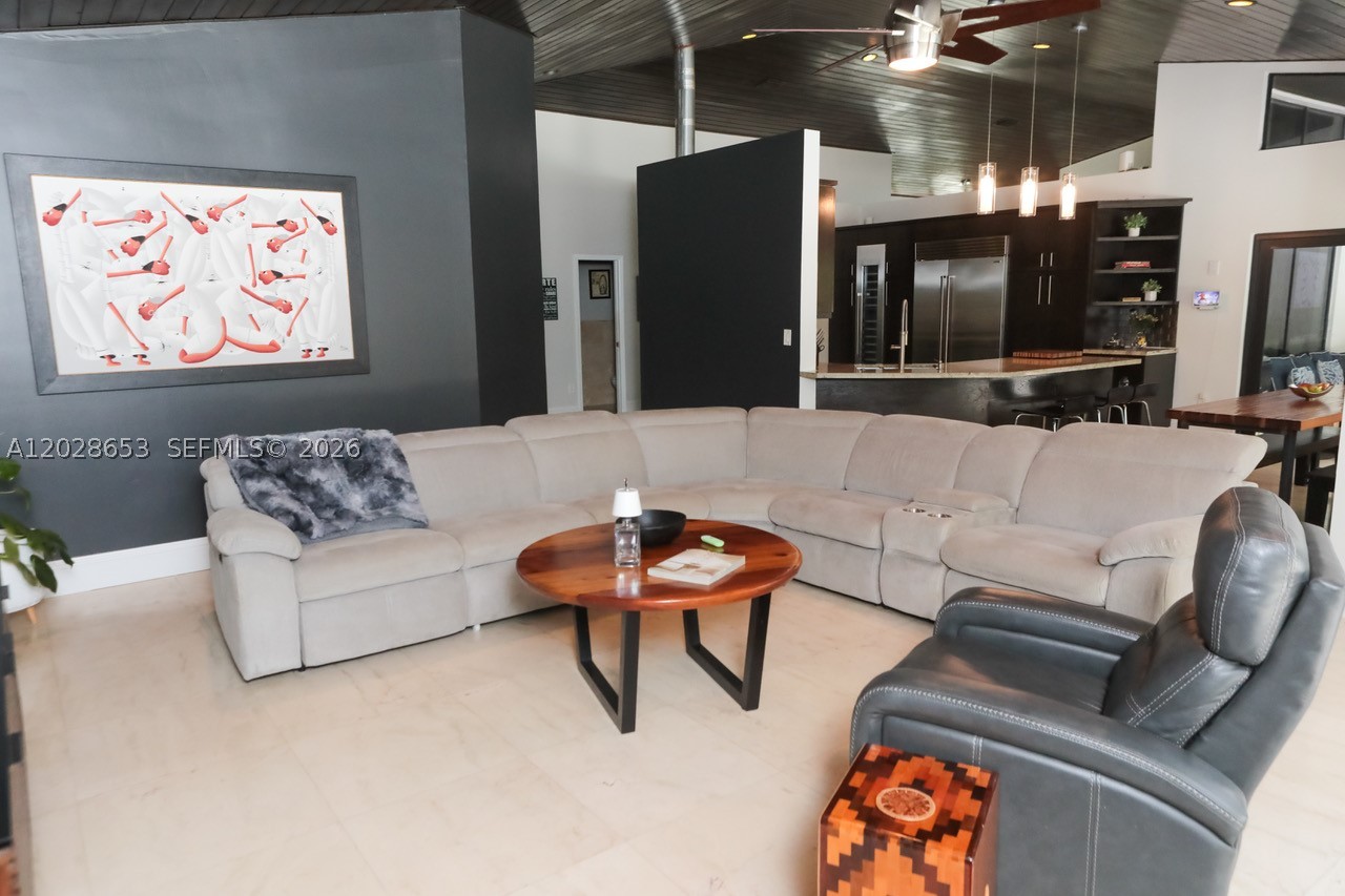 13324 SW 106th Ave Miami, FL 33176