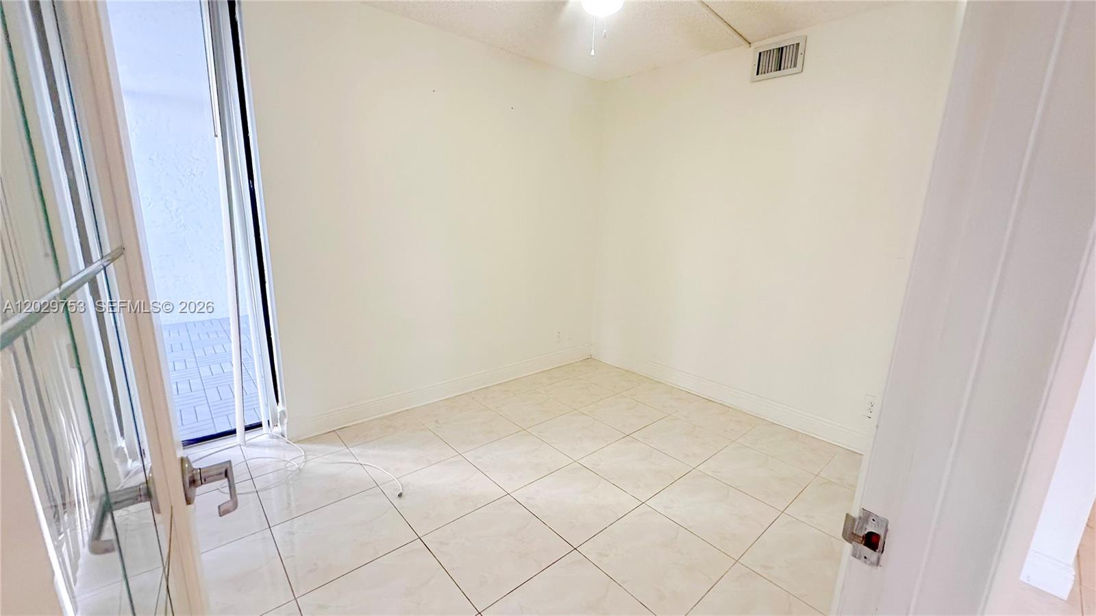 800 Parkview Dr #323 Hallandale Beach, FL 33009