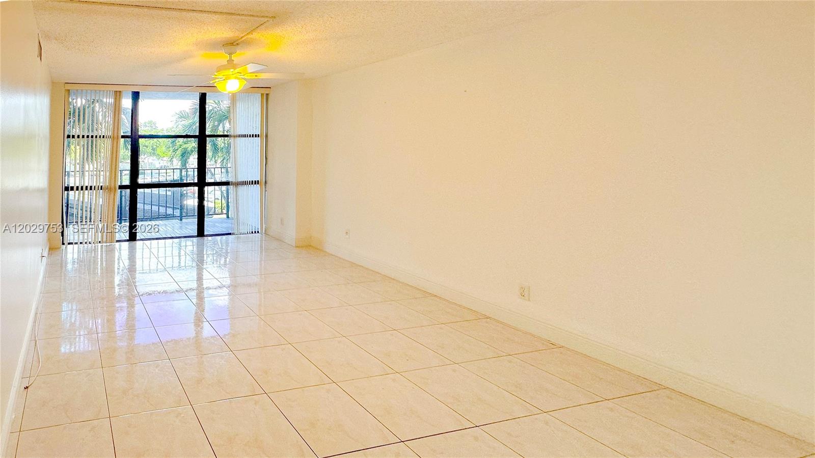 800 Parkview Dr #323 Hallandale Beach, FL 33009