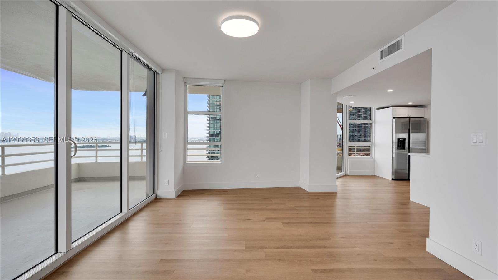 555 NE 34th St #1601 Miami, FL 33137