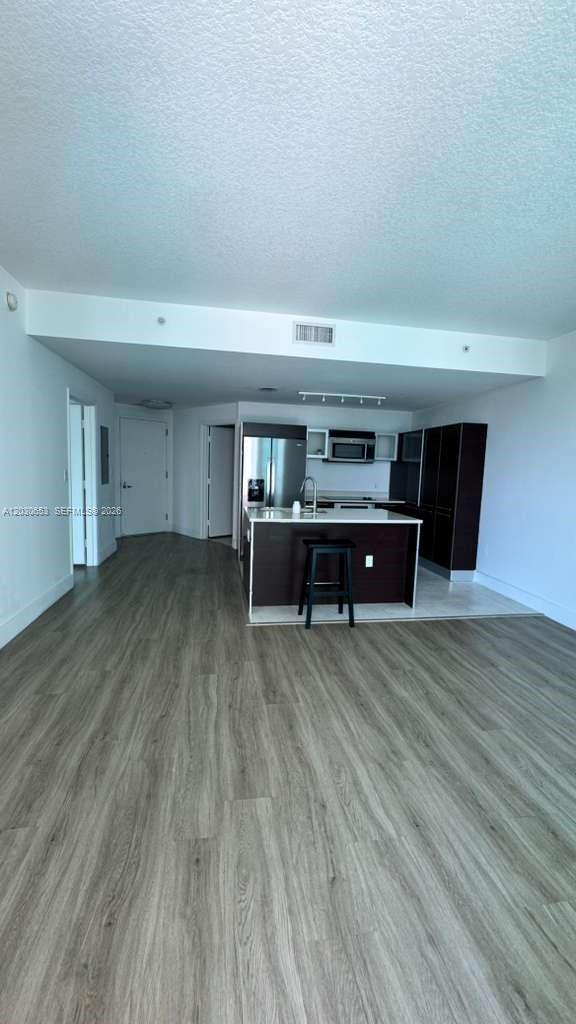 1900 N Bayshore Dr #1407