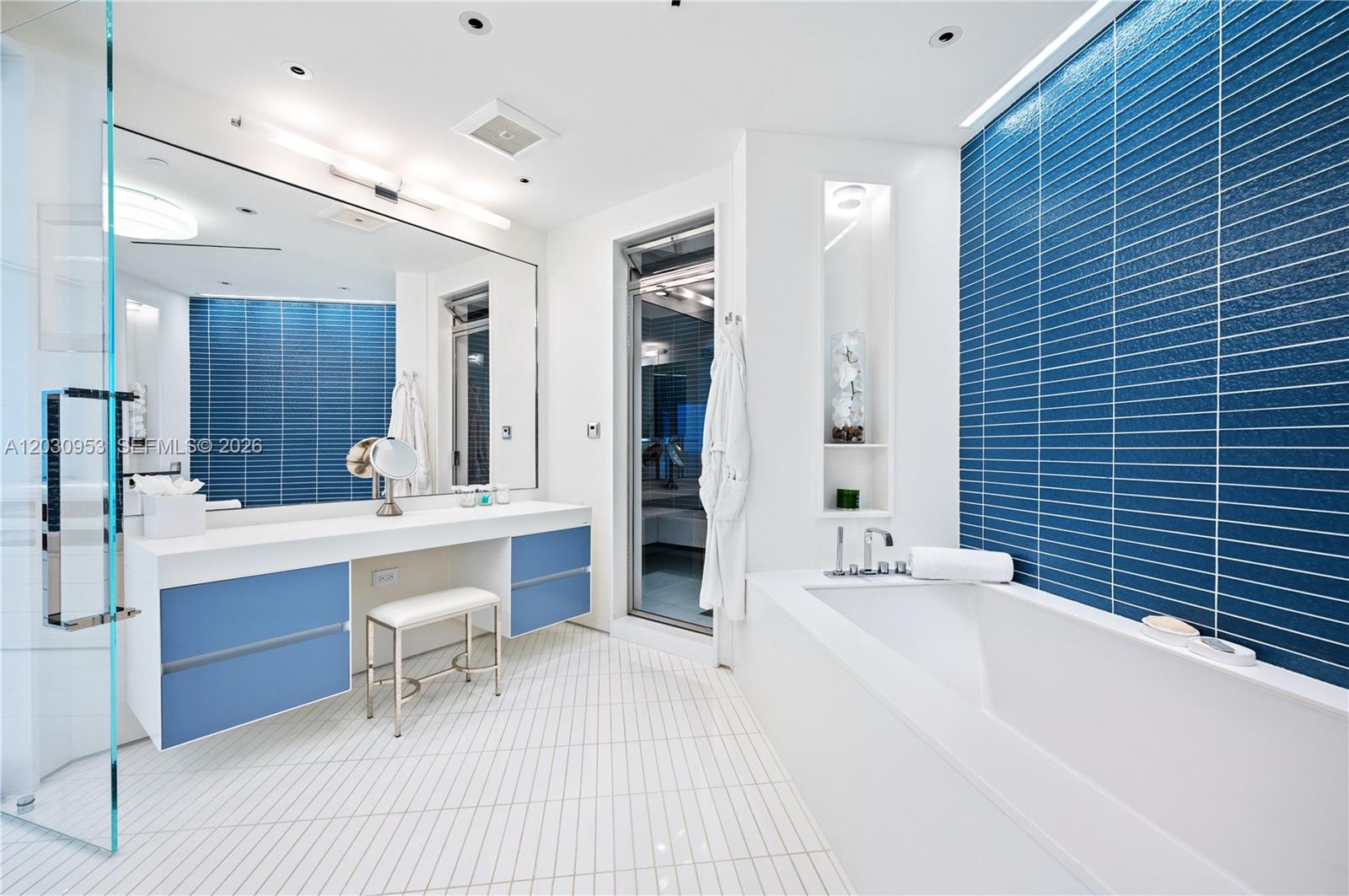 9703 Collins #2000 Bal Harbour, FL 33154