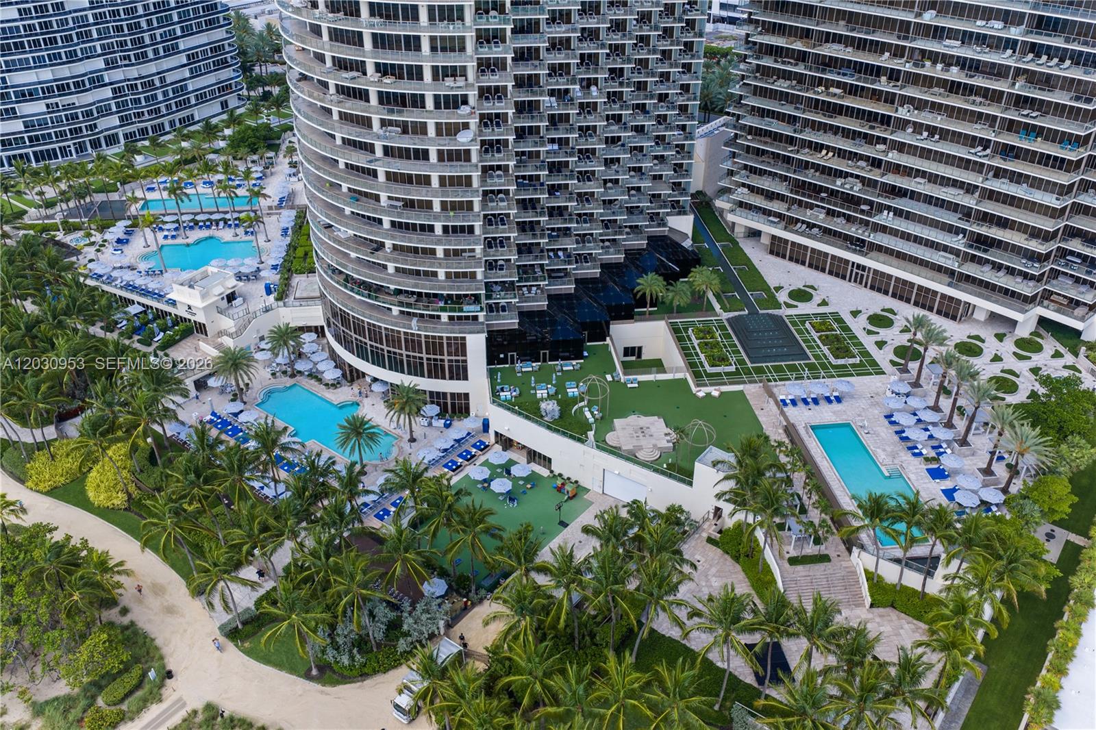 9703 Collins #2000 Bal Harbour, FL 33154
