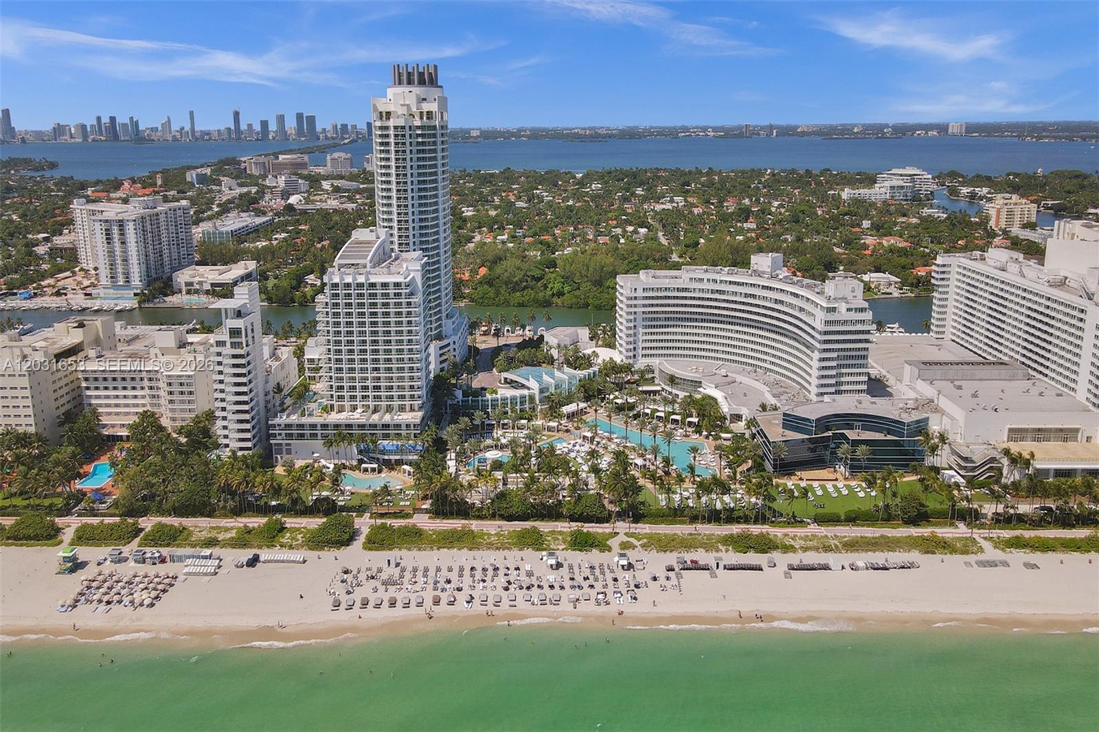 4401 Collins Ave #1206