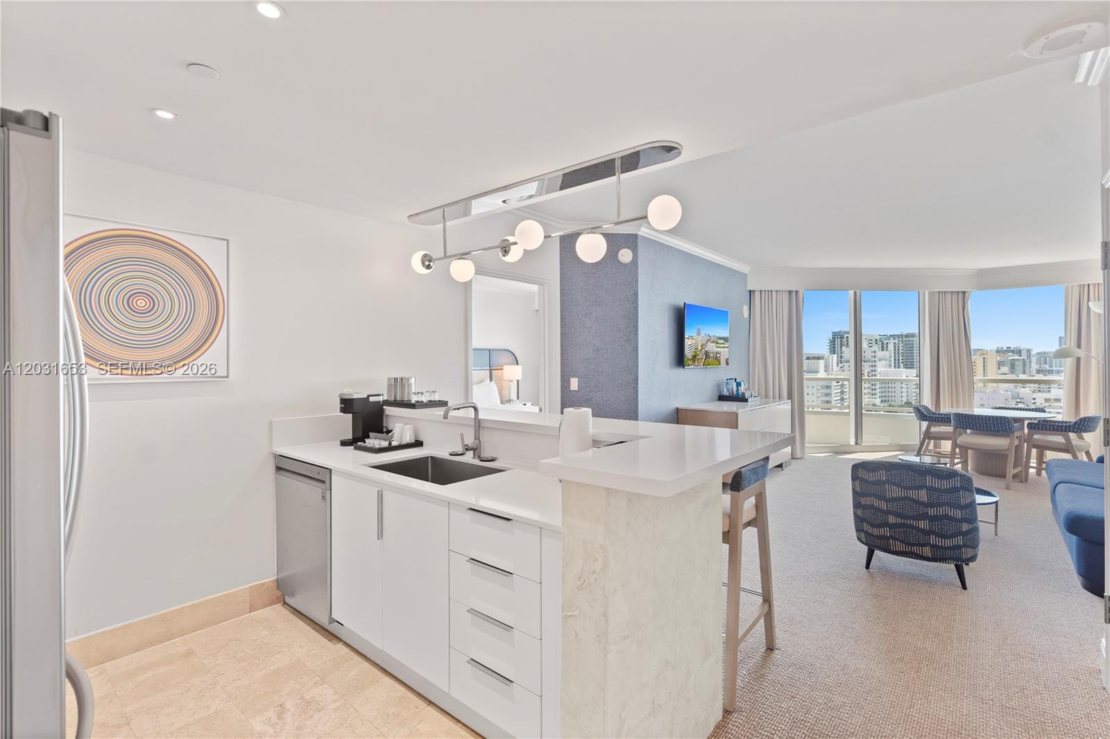 4401 Collins Ave #1206 Miami Beach, FL 33140
