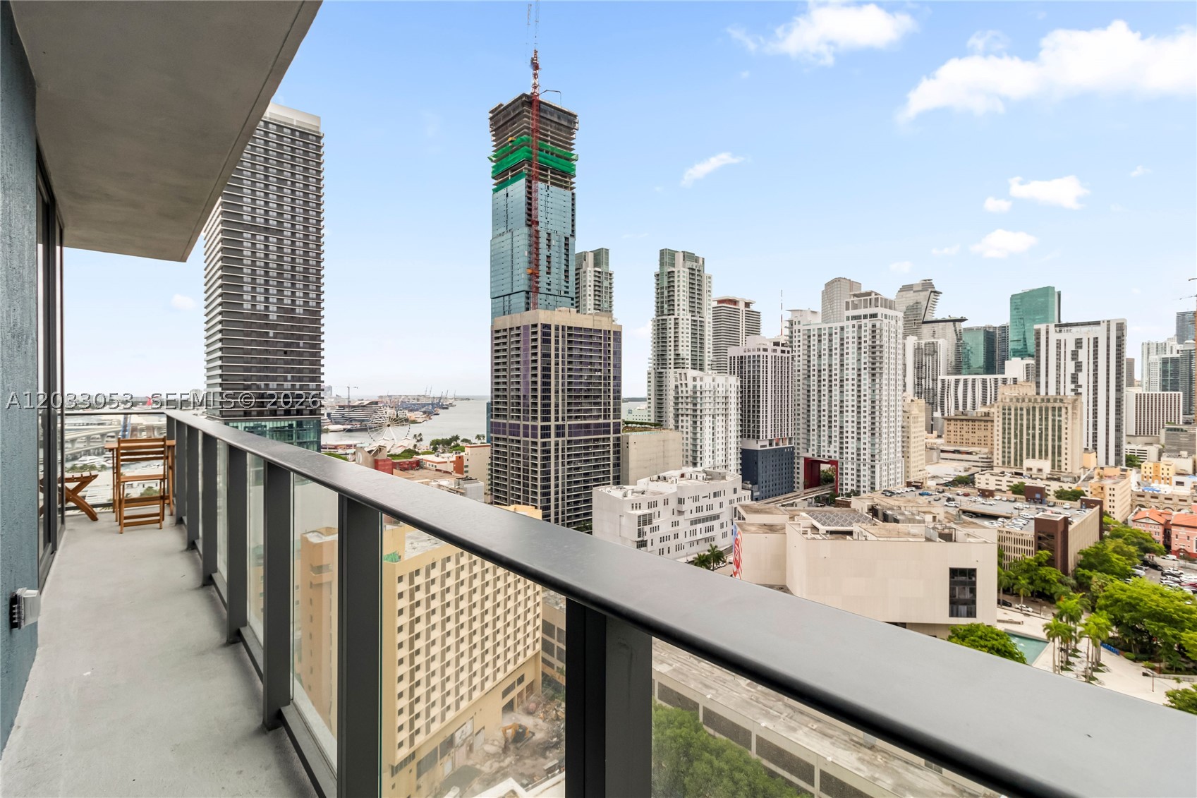 121 NE 5th St #2401 Miami, FL 33132