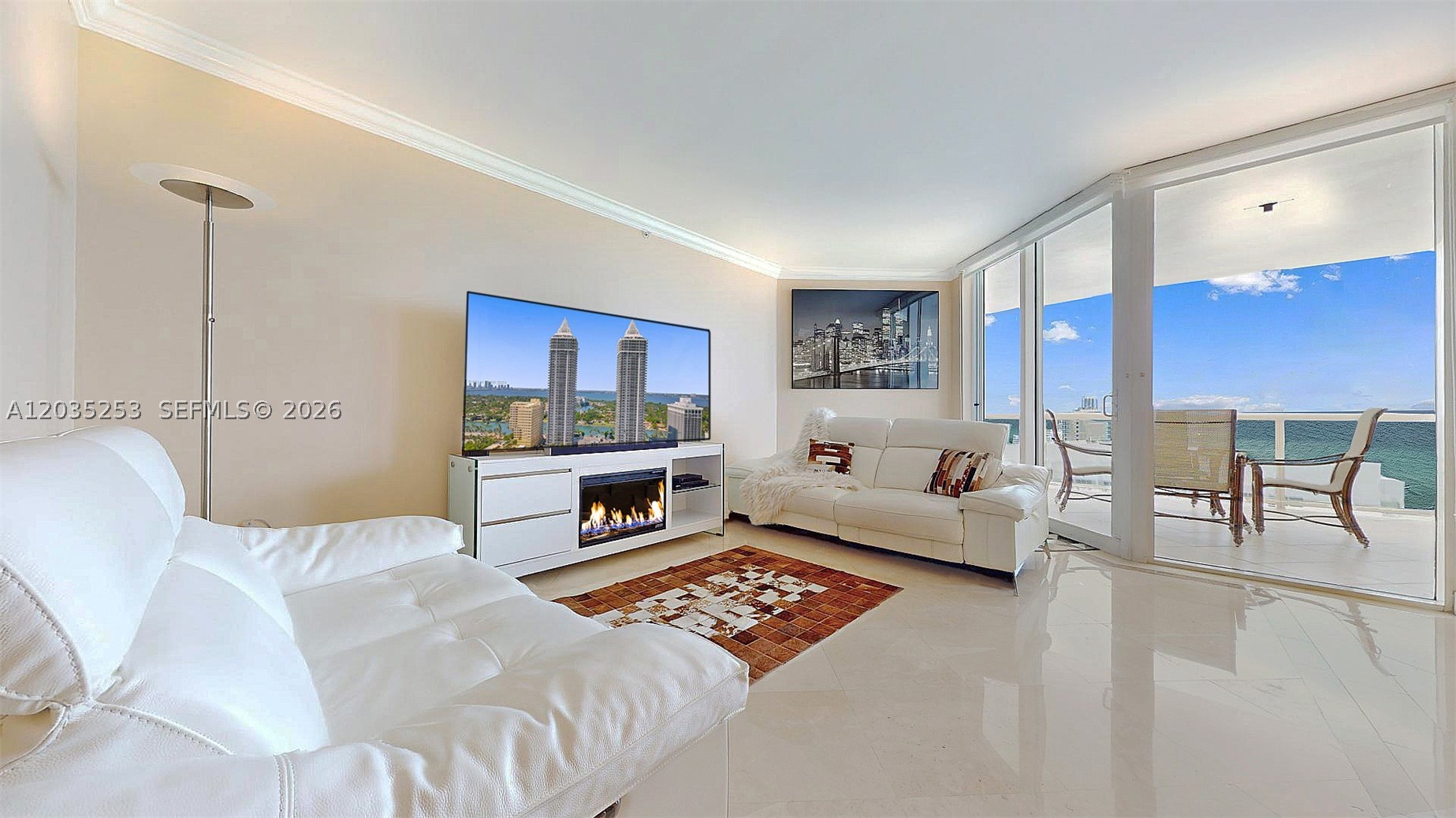 image Blue Diamond30