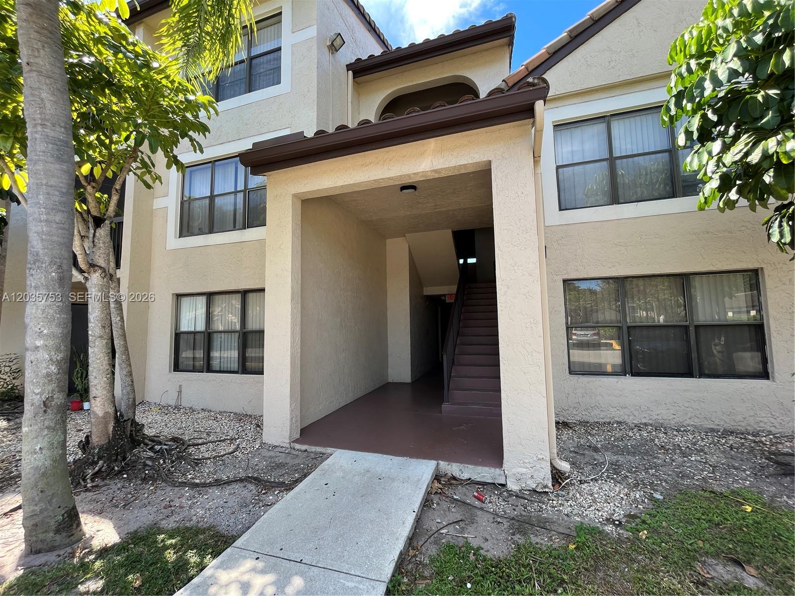 4321 W Mcnab #16