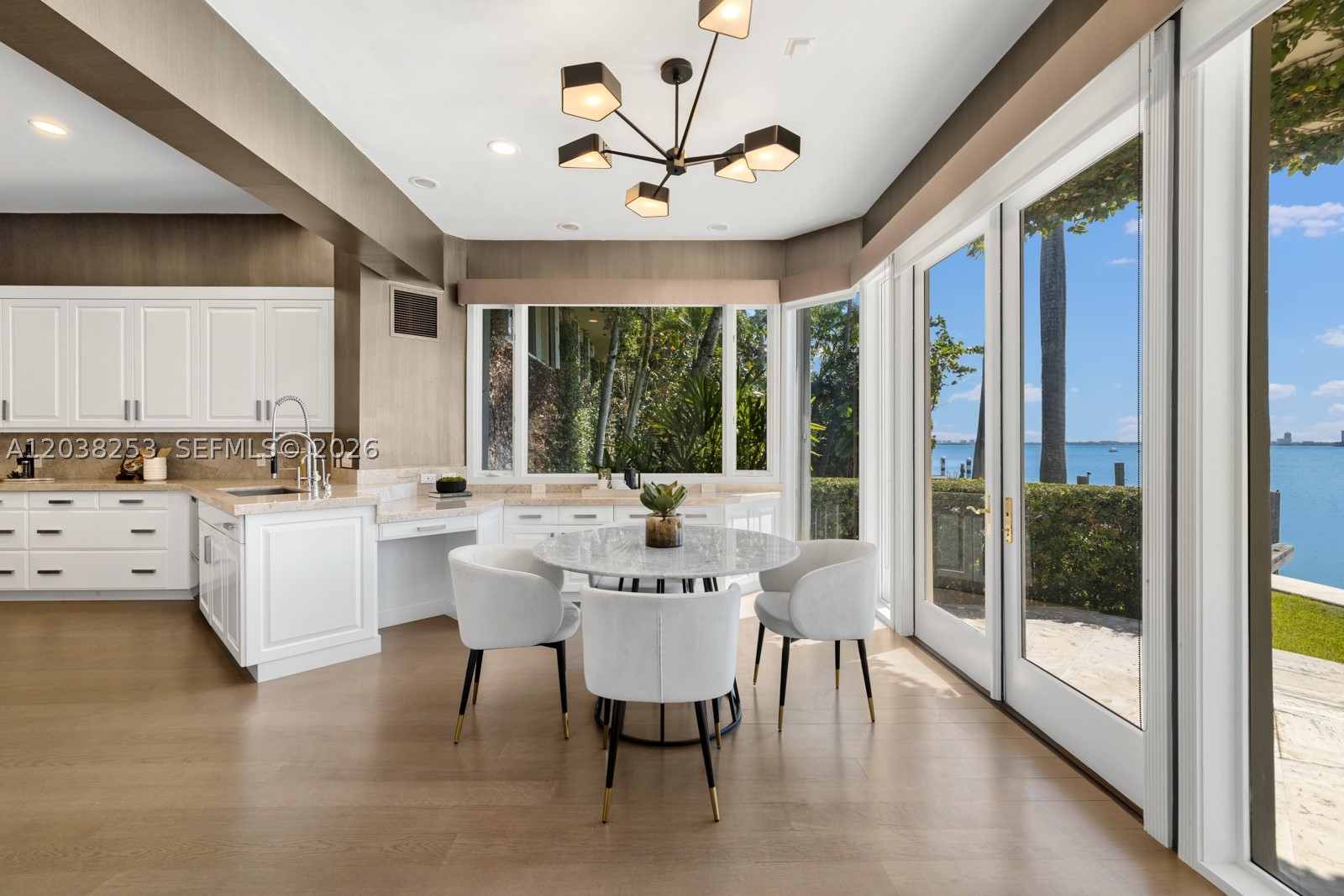6500 N Bay Rd Miami Beach, FL 33141