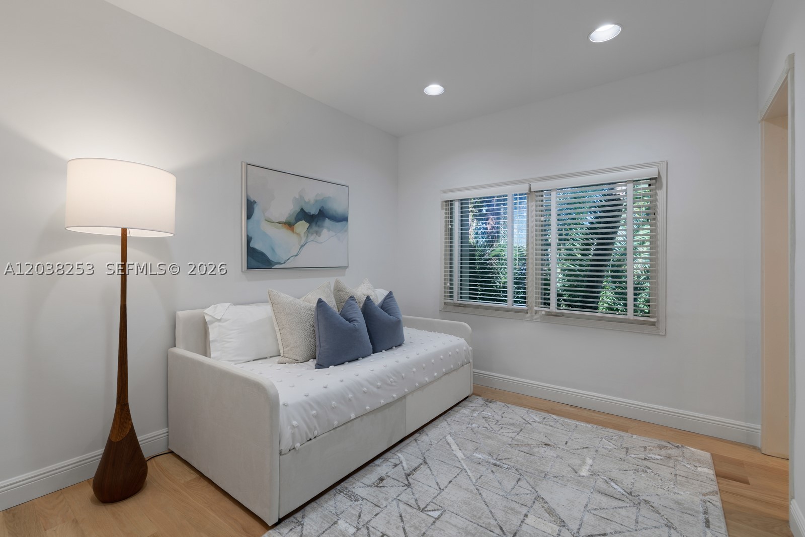 6500 N Bay Rd Miami Beach, FL 33141