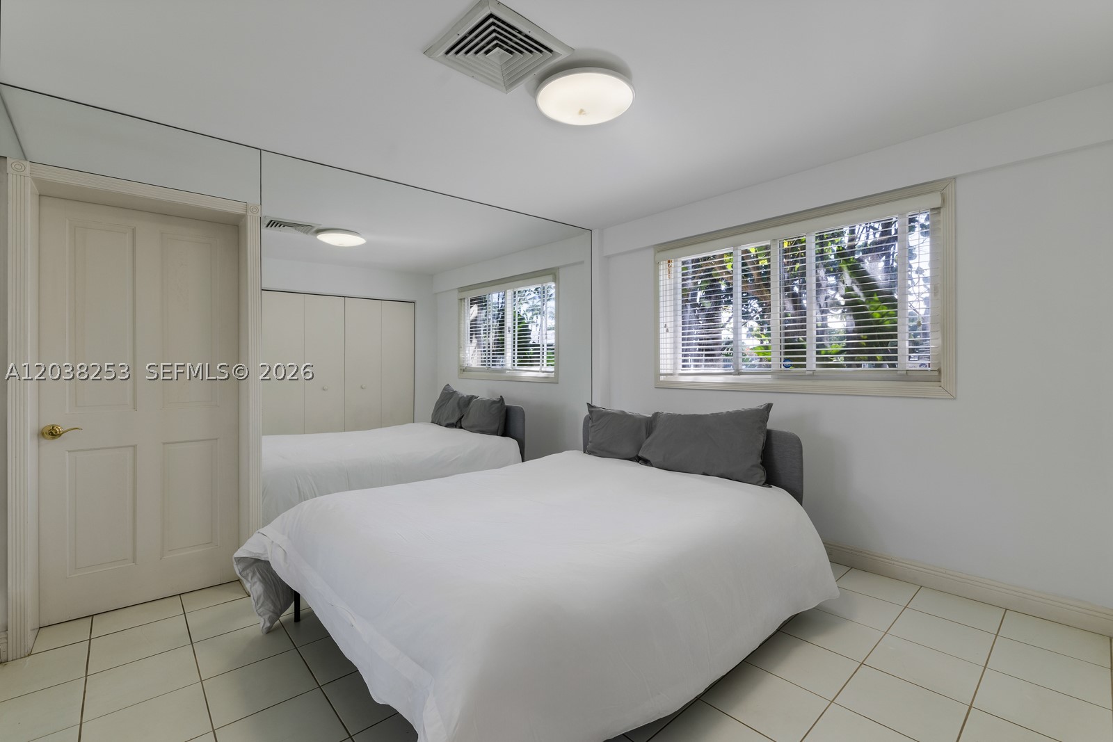 6500 N Bay Rd Miami Beach, FL 33141