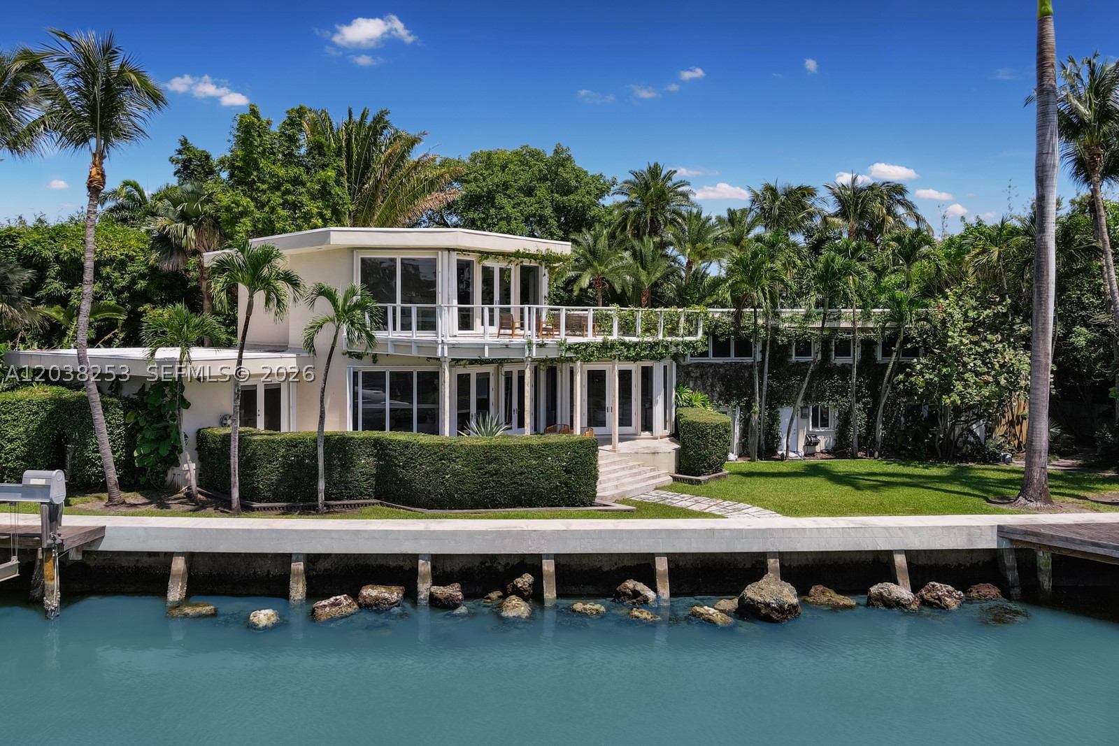 6500 N Bay Rd Miami Beach, FL 33141