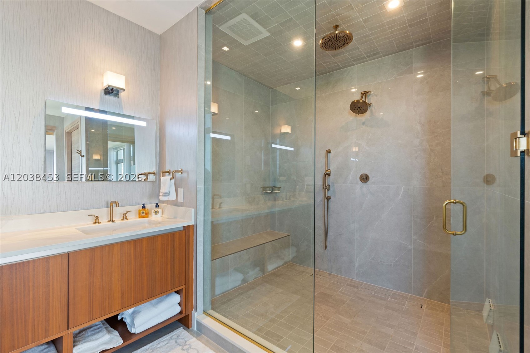 515 Valencia Ave #802 Coral Gables, FL 33134