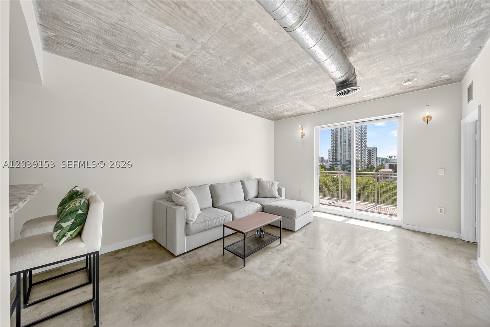 455 NE 25th St #602