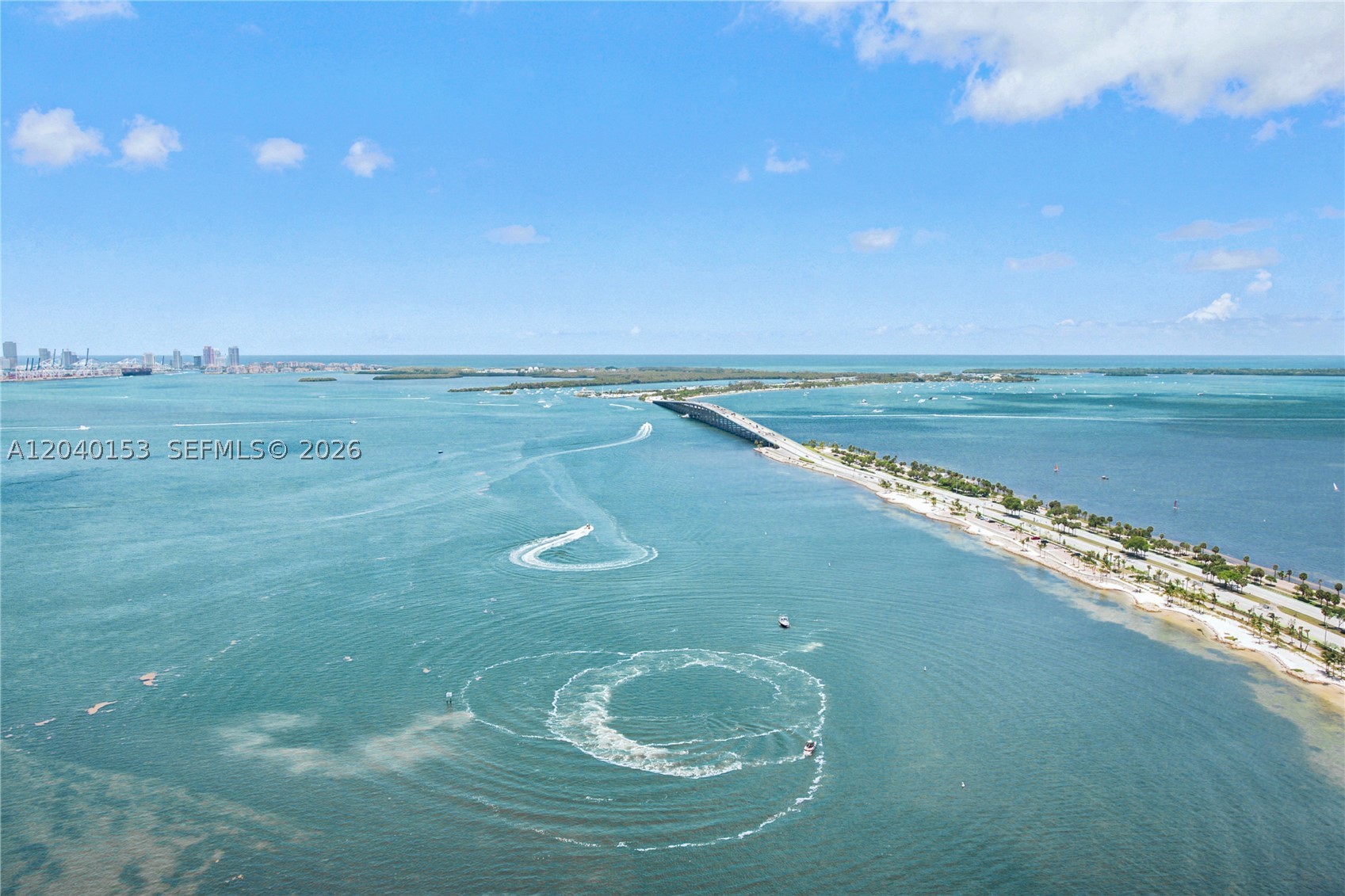 image Una Residences102