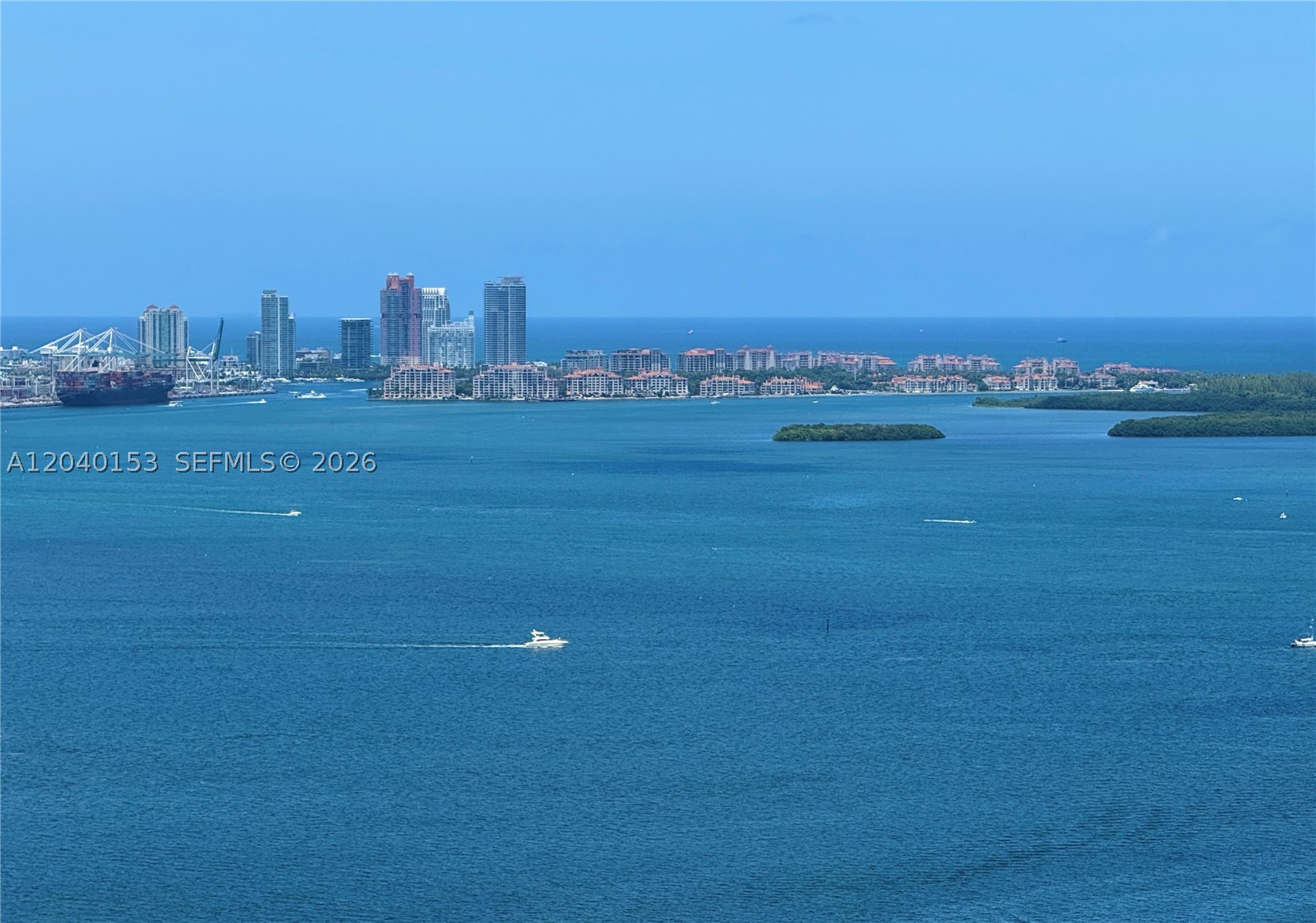 image Una Residences104