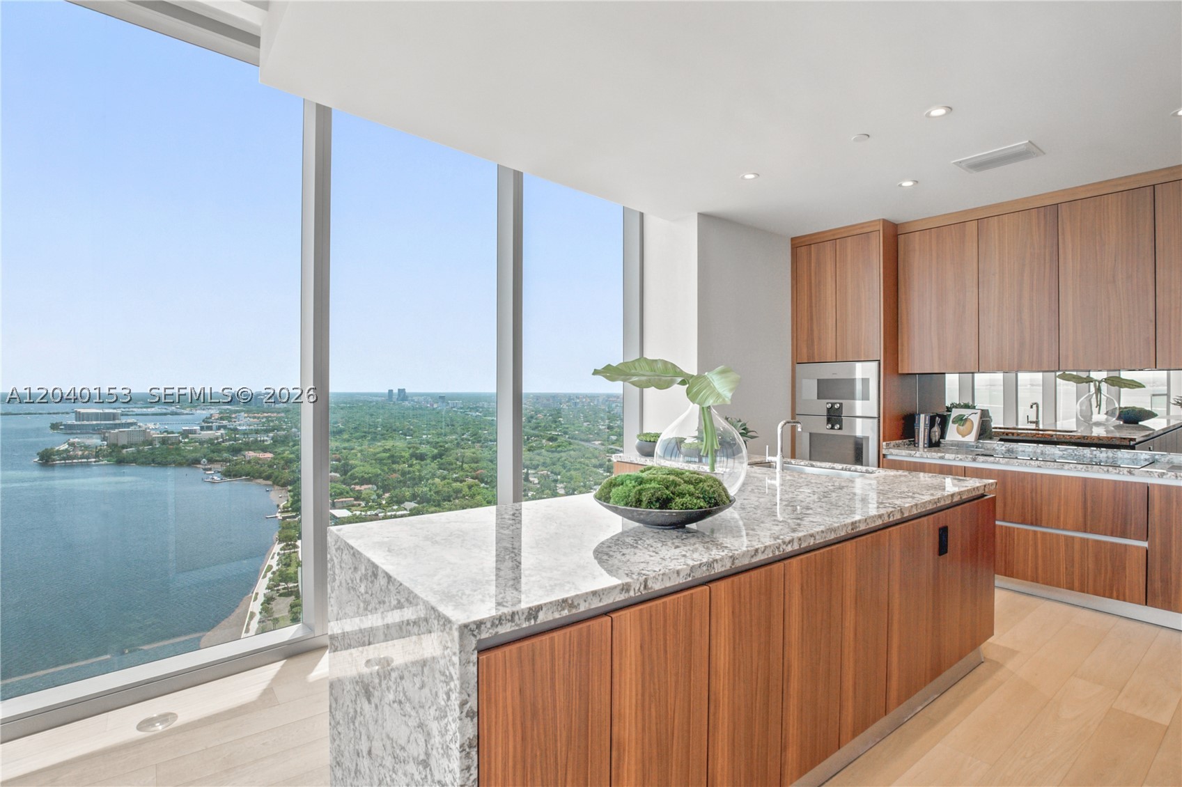 175 SE 25th #3401/3402 Miami, FL 33129