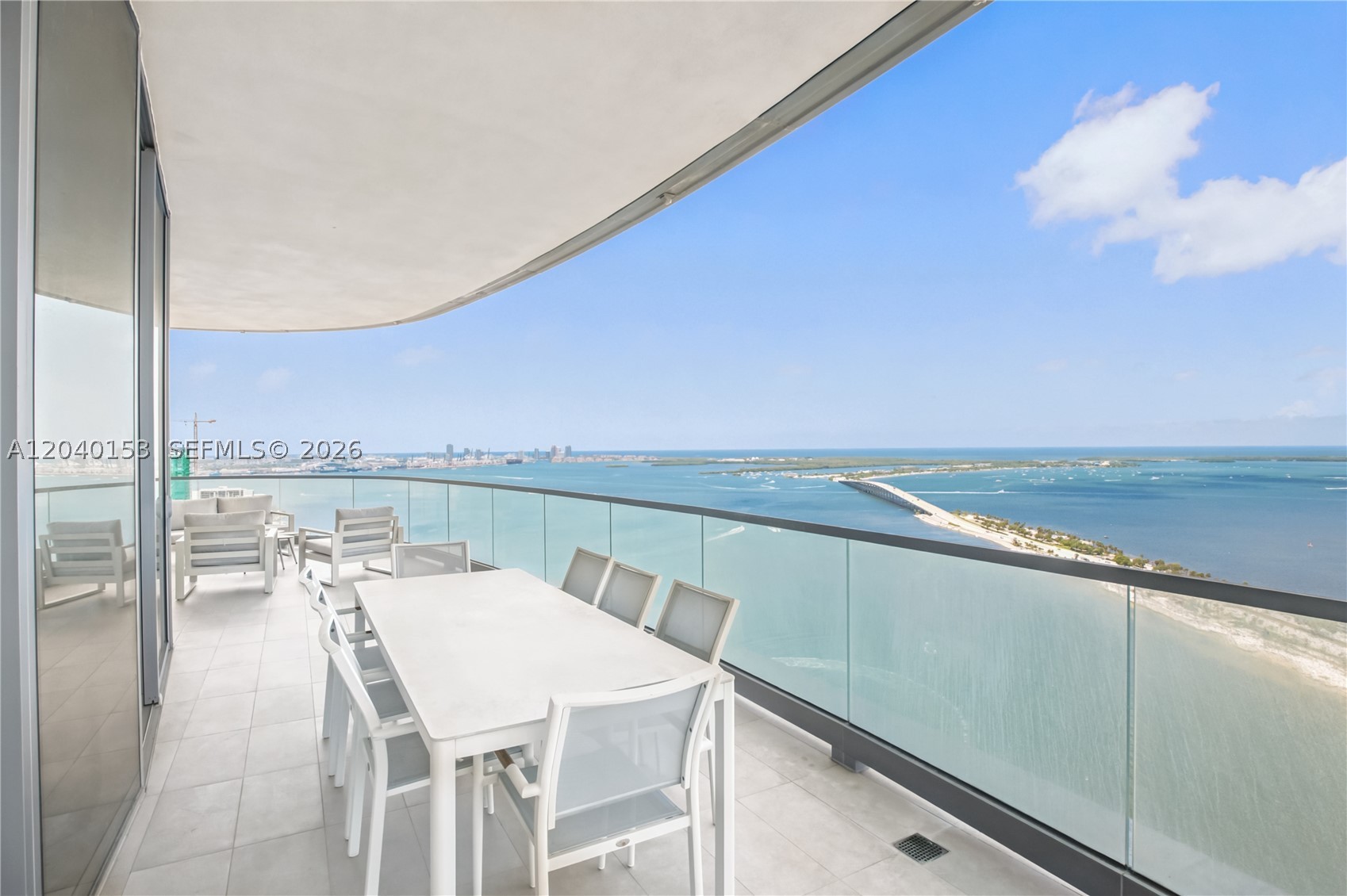 175 SE 25th #3401/3402 Miami, FL 33129