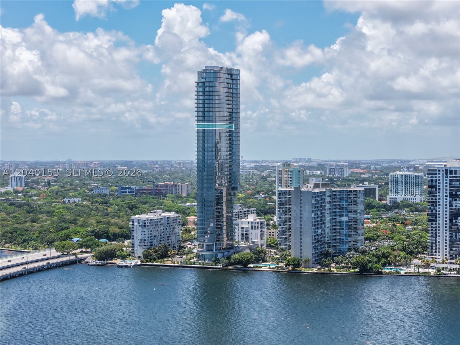 175 SE 25th #3401/3402 Miami, FL 33129