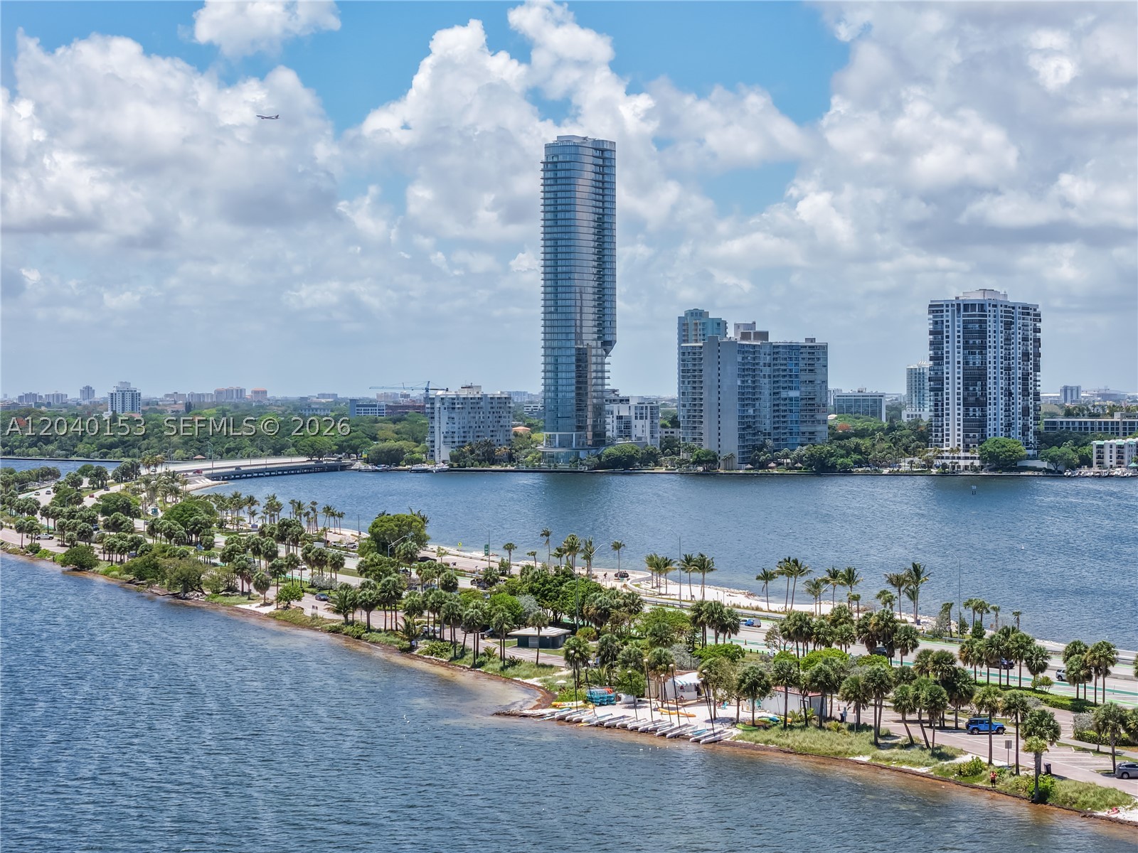 175 SE 25th #3401/3402 Miami, FL 33129